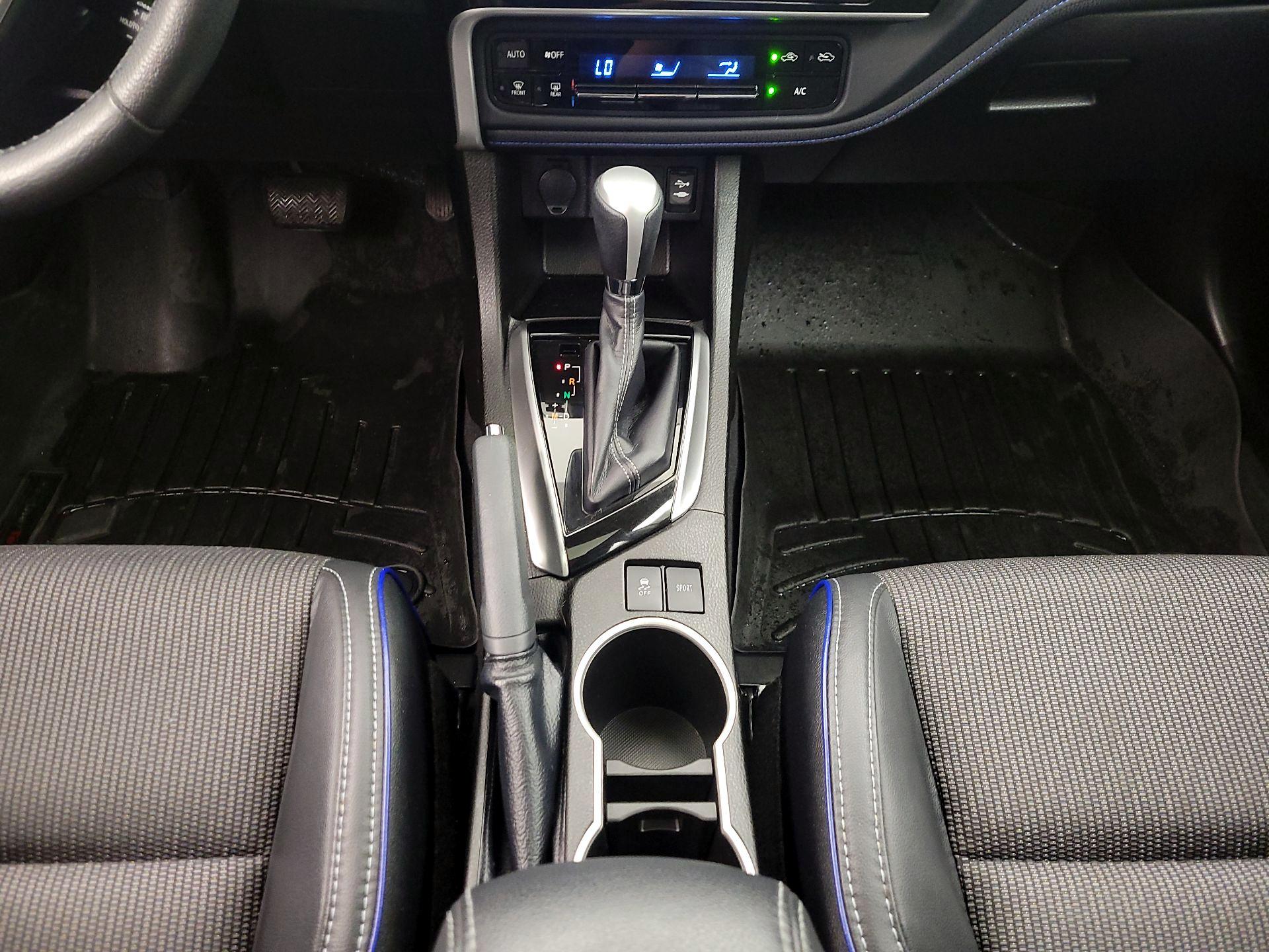 Thumbnail: 2017 Toyota Corolla - 17