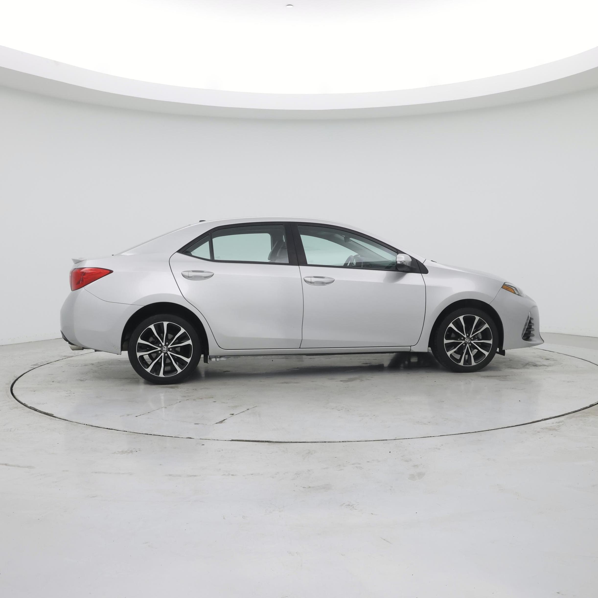 Thumbnail: 2017 Toyota Corolla - 7