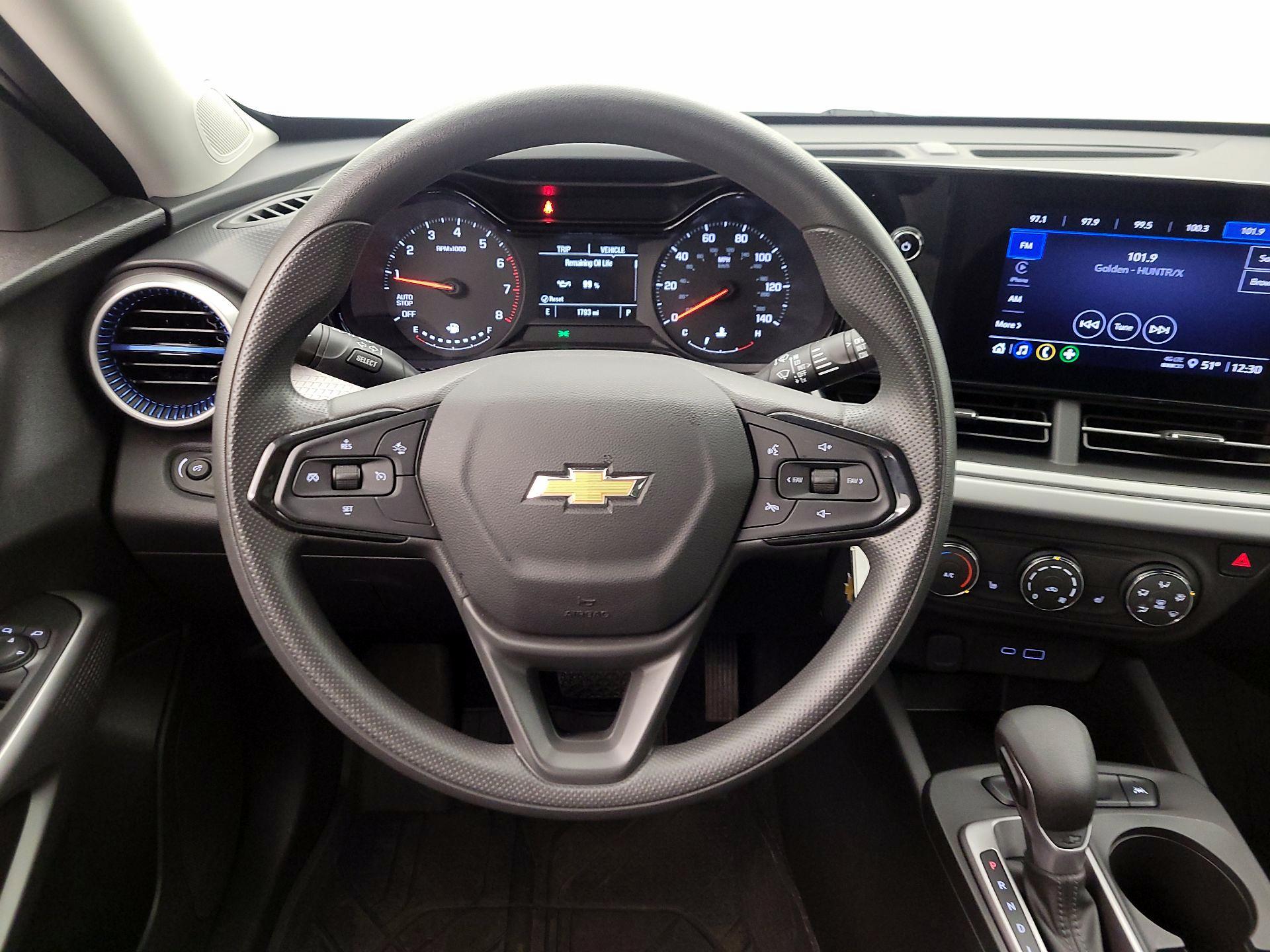 Thumbnail: 2024 Chevrolet Trax - 10