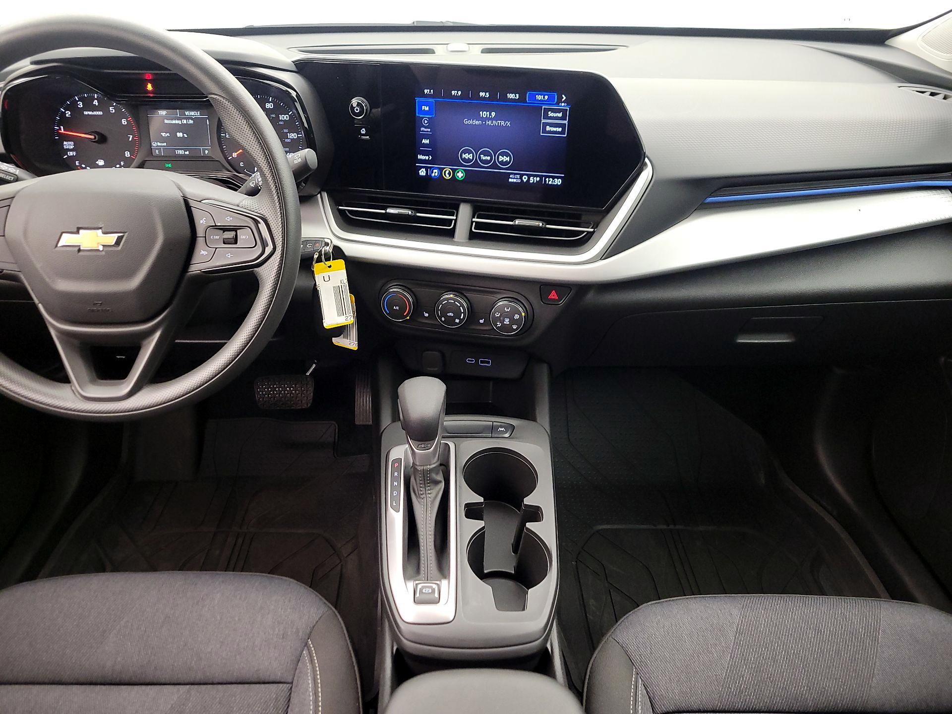 Thumbnail: 2024 Chevrolet Trax - 17