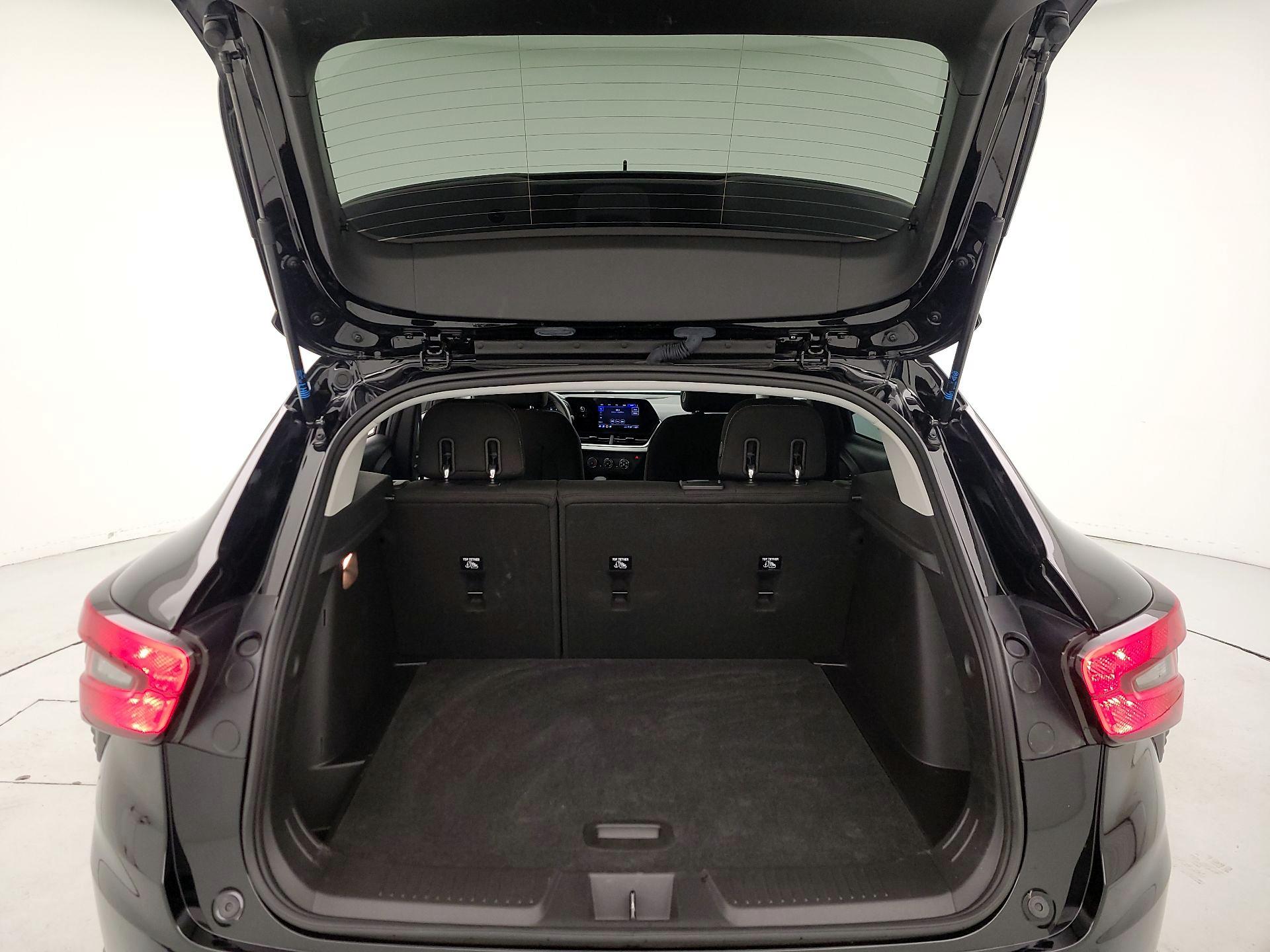 Thumbnail: 2024 Chevrolet Trax - 20