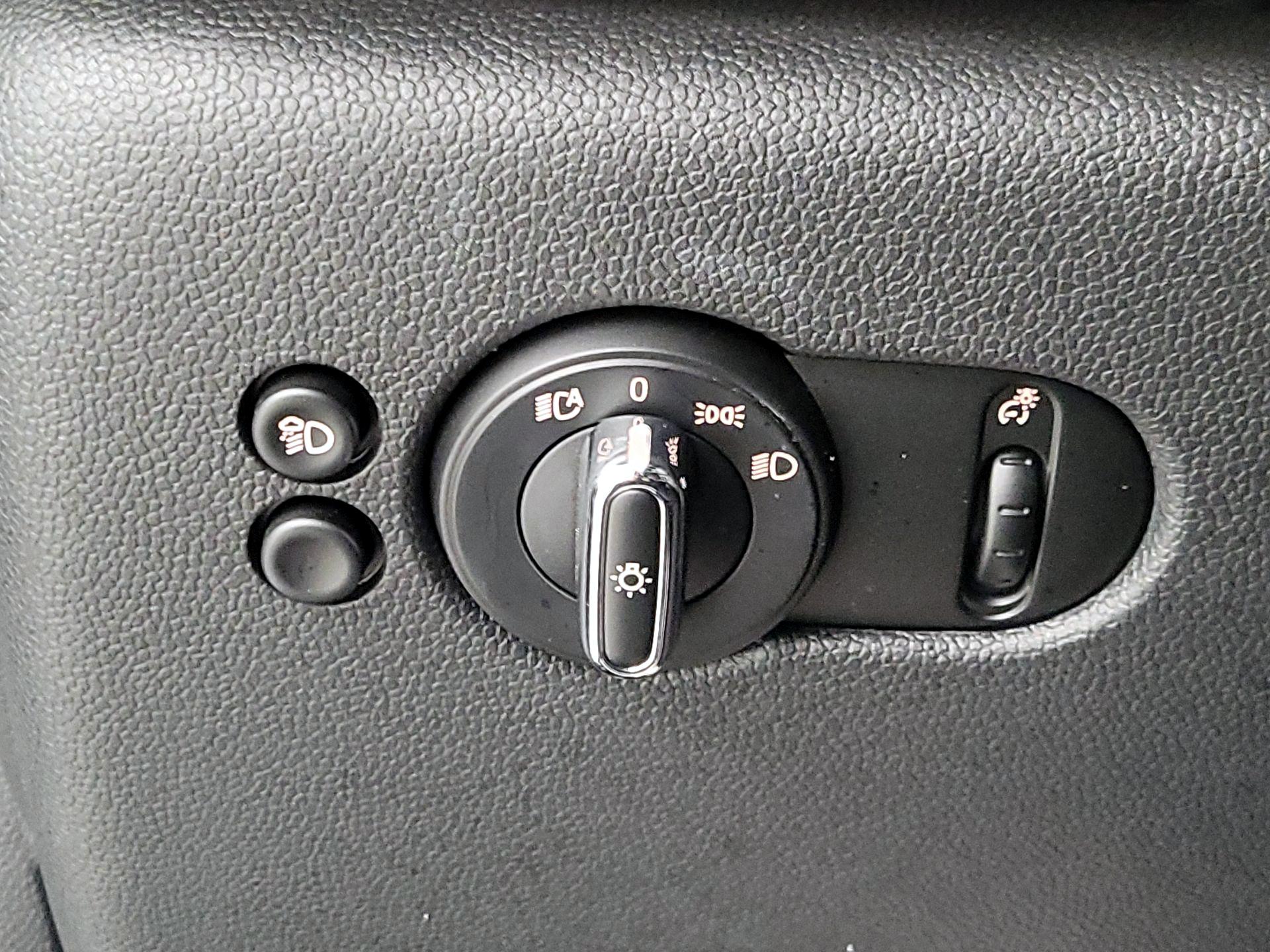 Thumbnail: 2023 MINI Cooper - 13