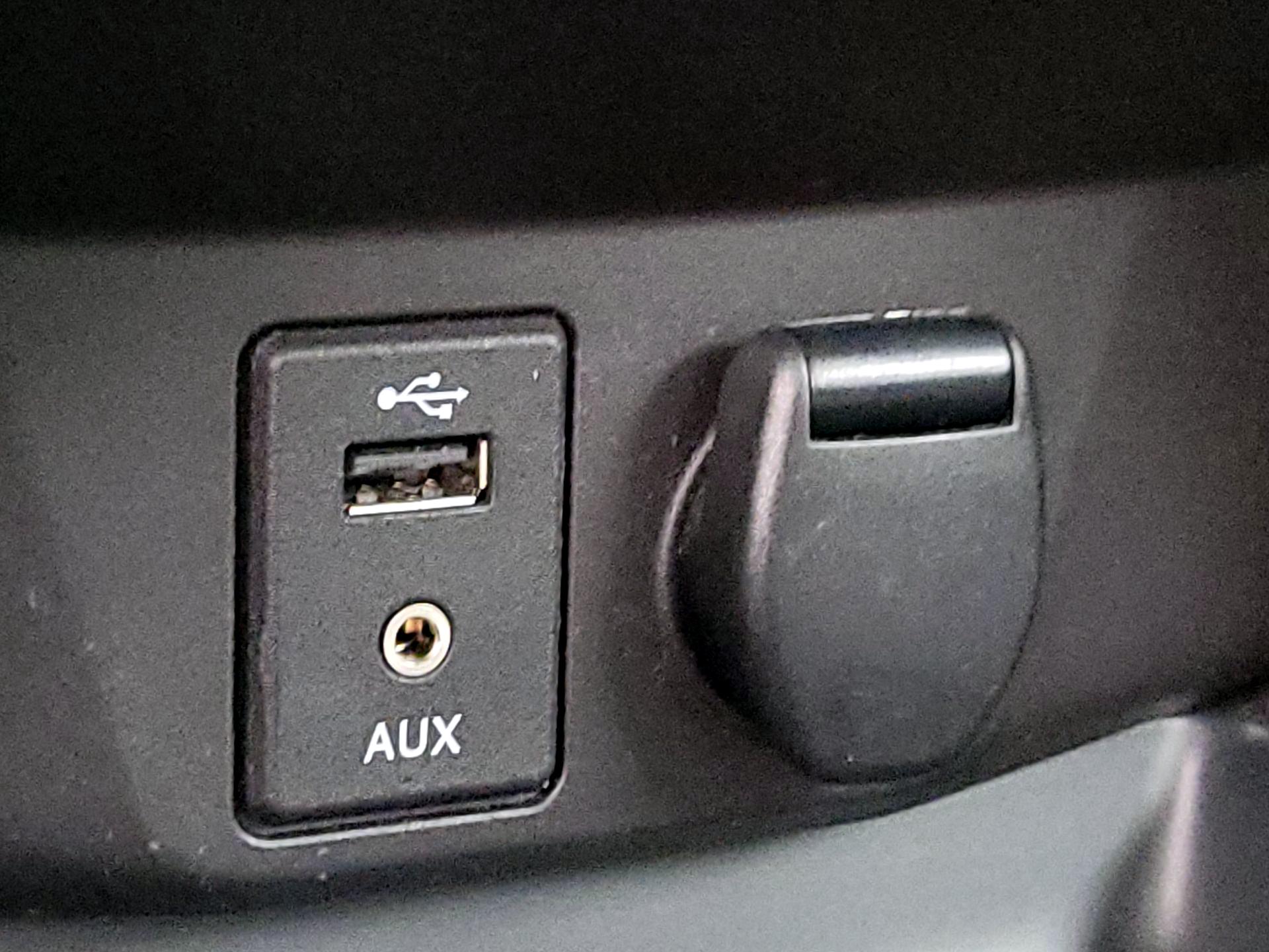 Thumbnail: 2016 Nissan Rogue - 19