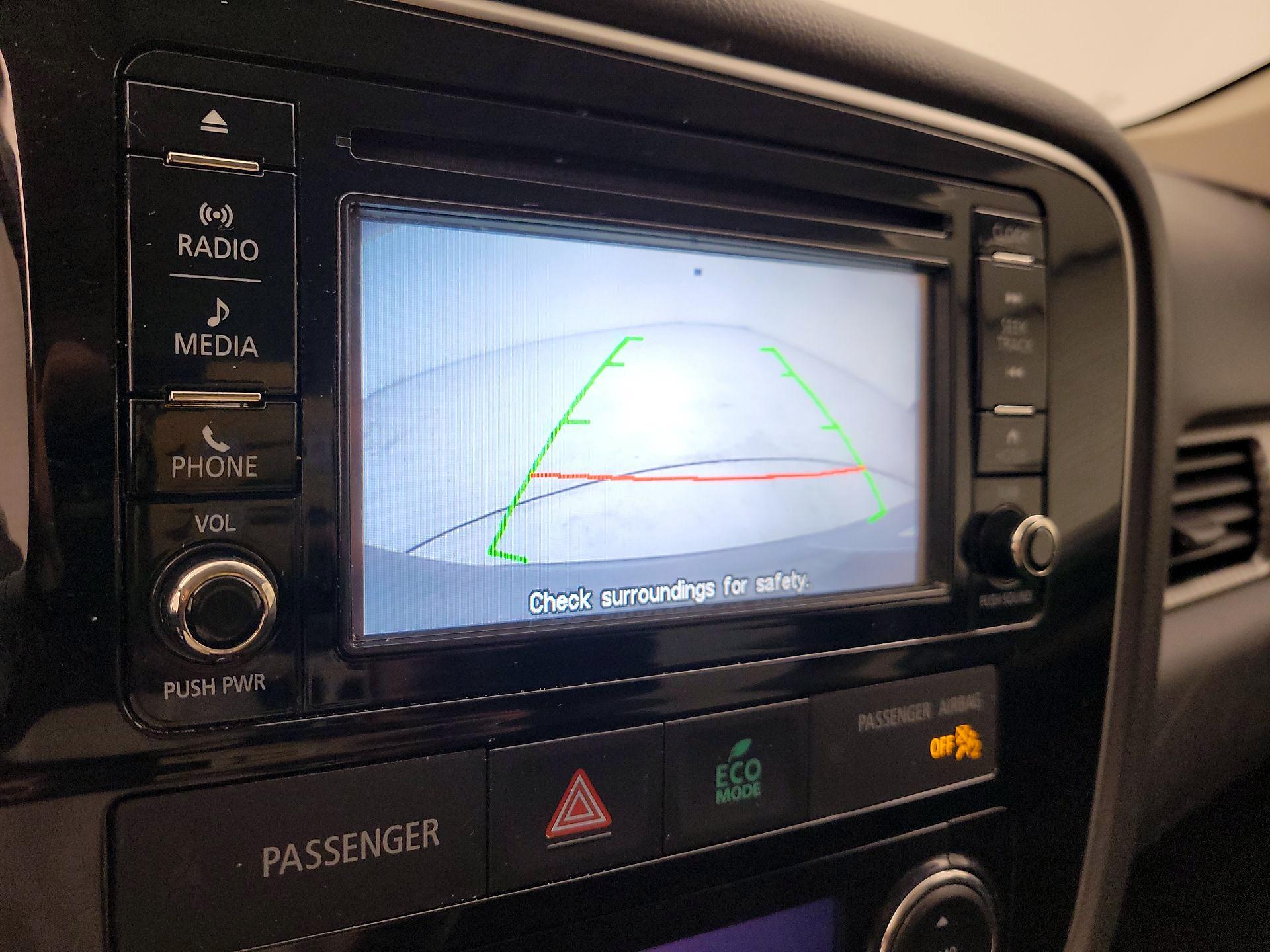 Thumbnail: 2016 Mitsubishi Outlander - 14