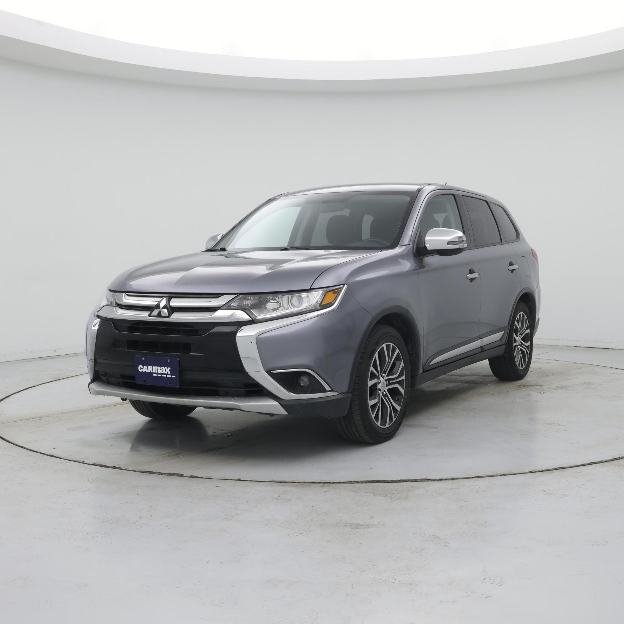 Thumbnail: 2016 Mitsubishi Outlander - 4