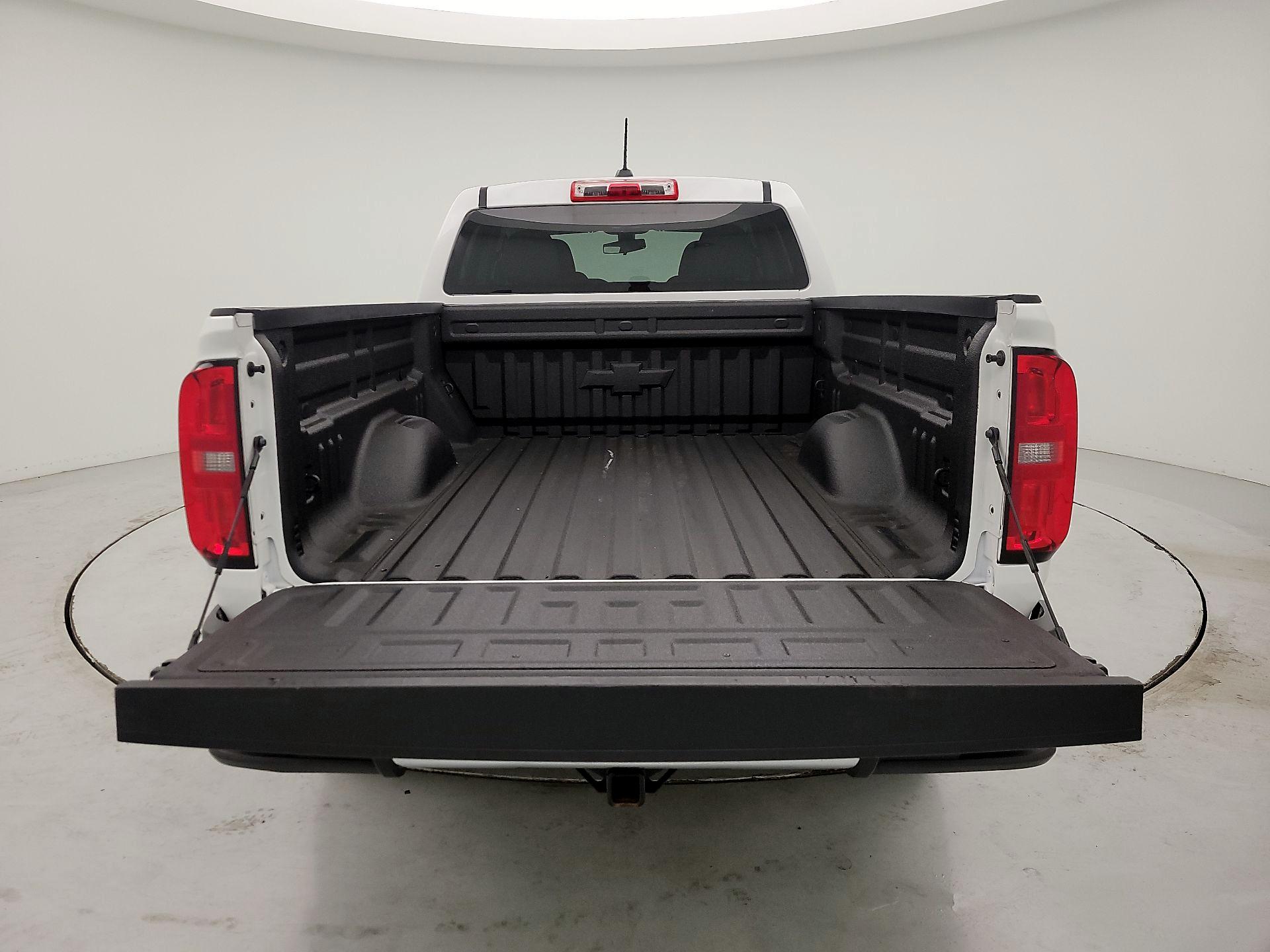 Thumbnail: 2022 Chevrolet Colorado - 20