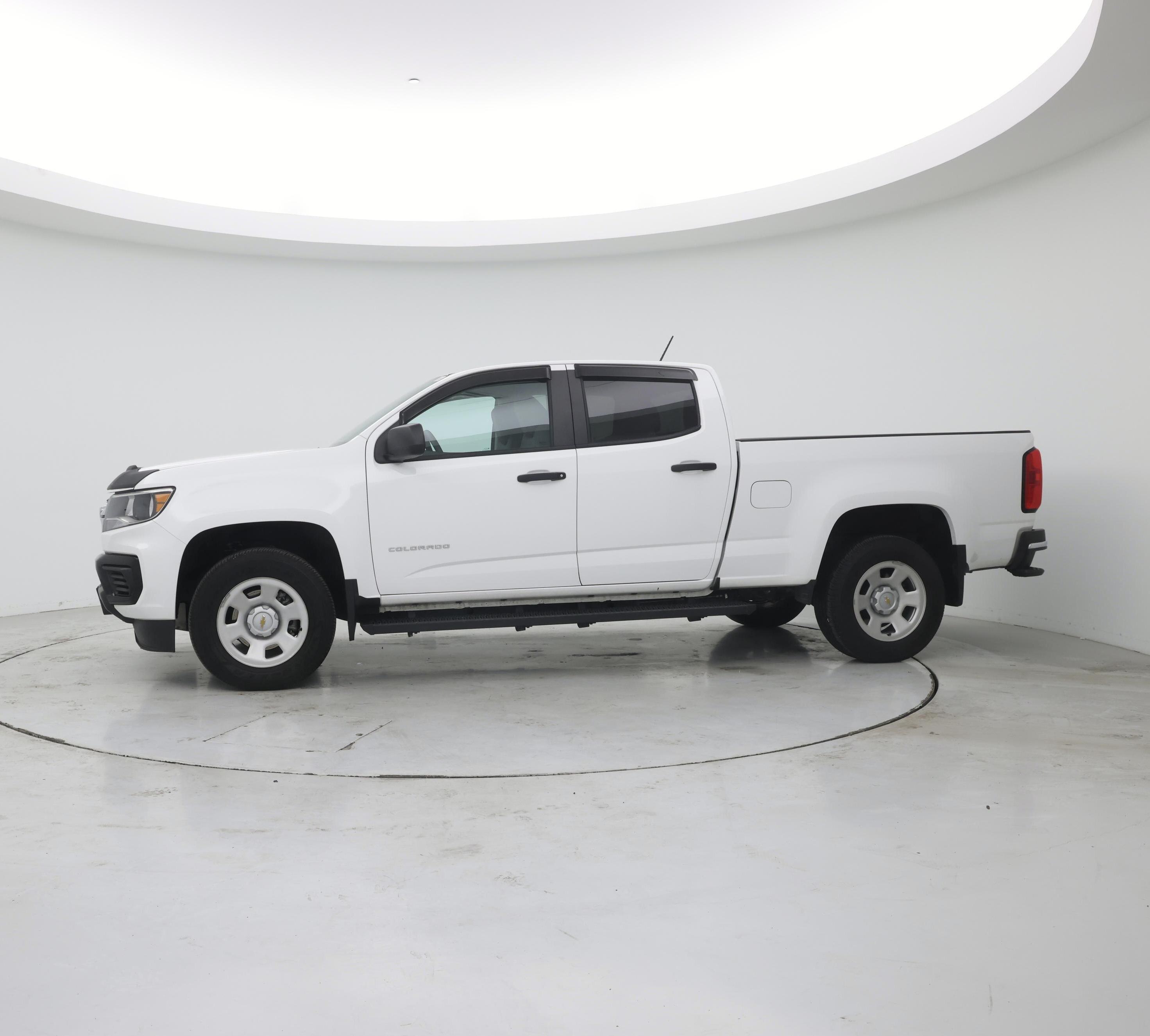 Thumbnail: 2022 Chevrolet Colorado - 3