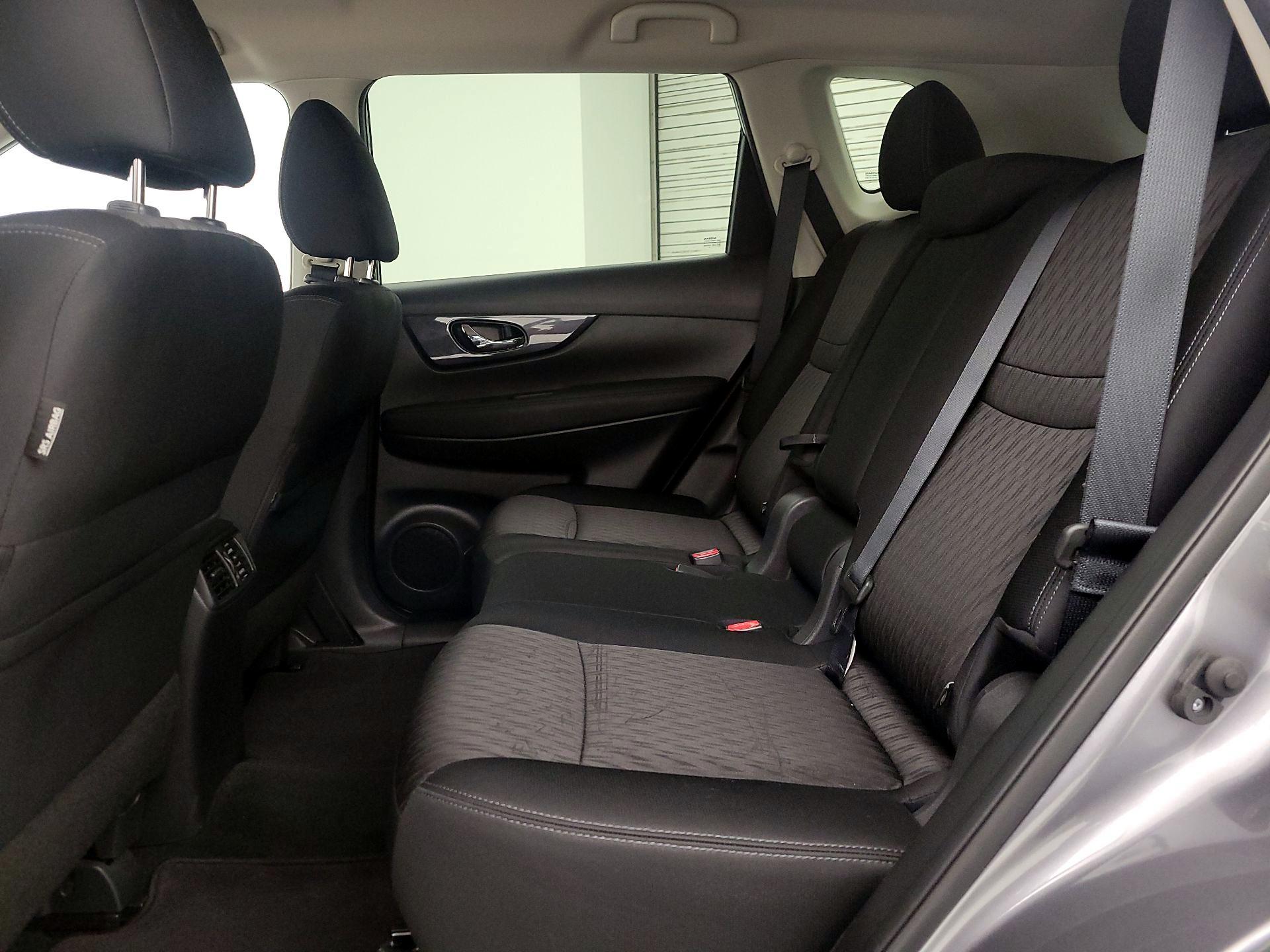 Thumbnail: 2018 Nissan Rogue - 20