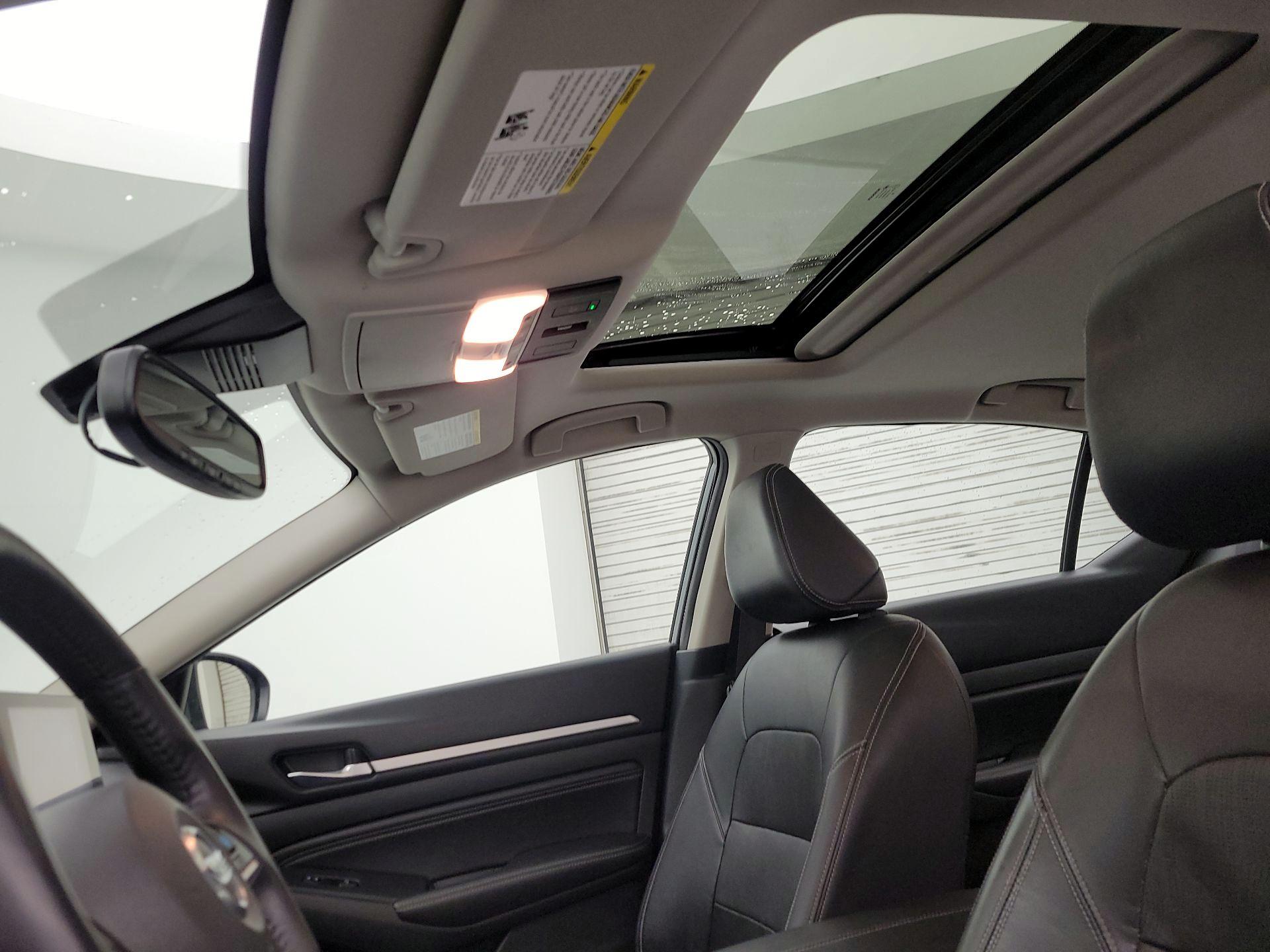 Thumbnail: 2019 Nissan Altima - 20