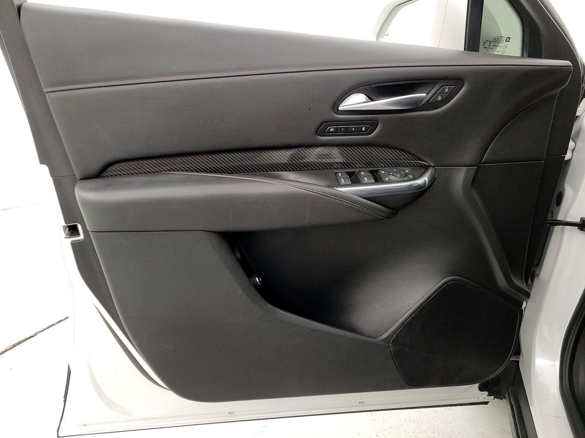 Thumbnail: 2020 Cadillac XT4 - 12