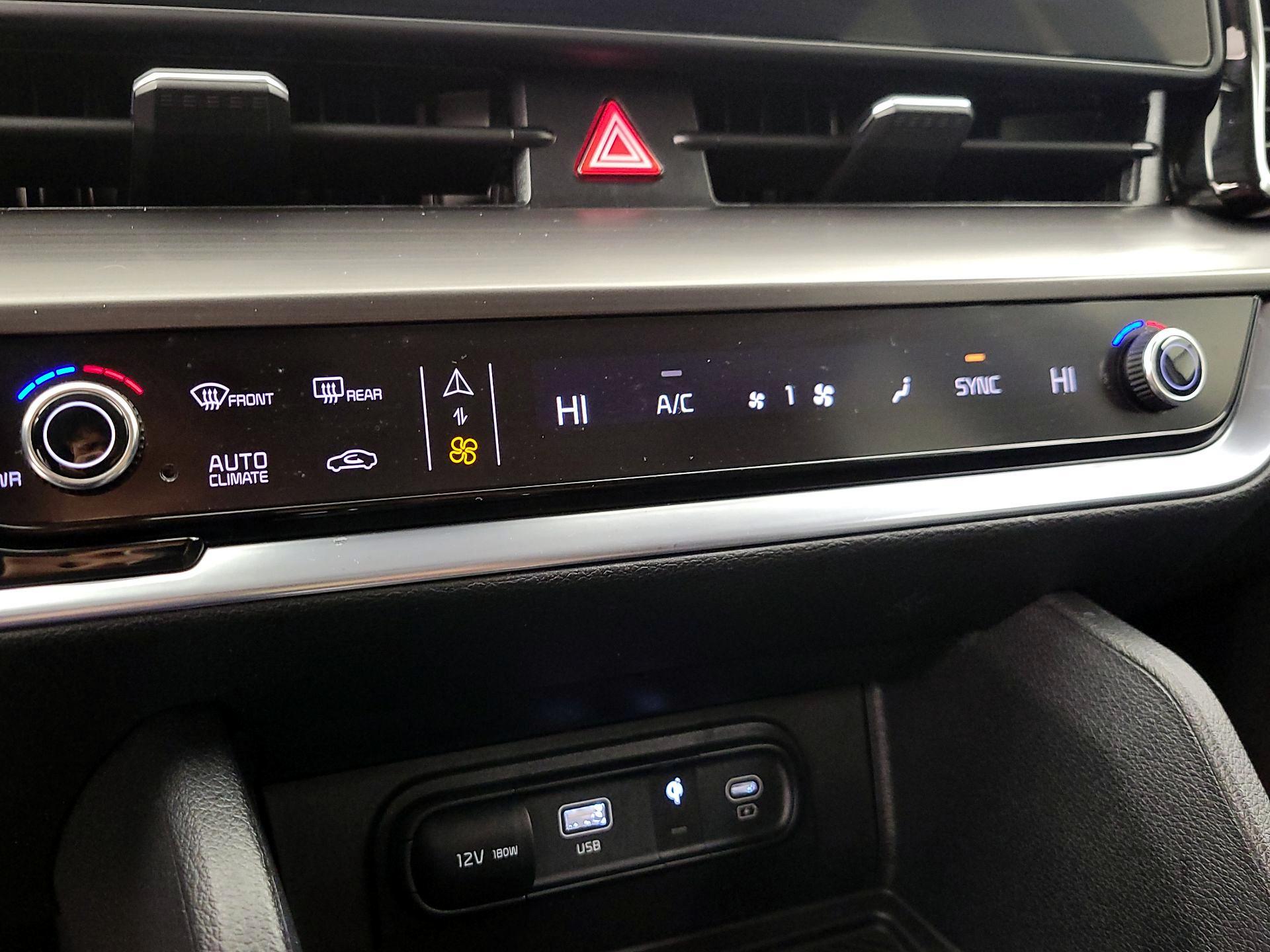 Thumbnail: 2024 Kia Sportage - 17