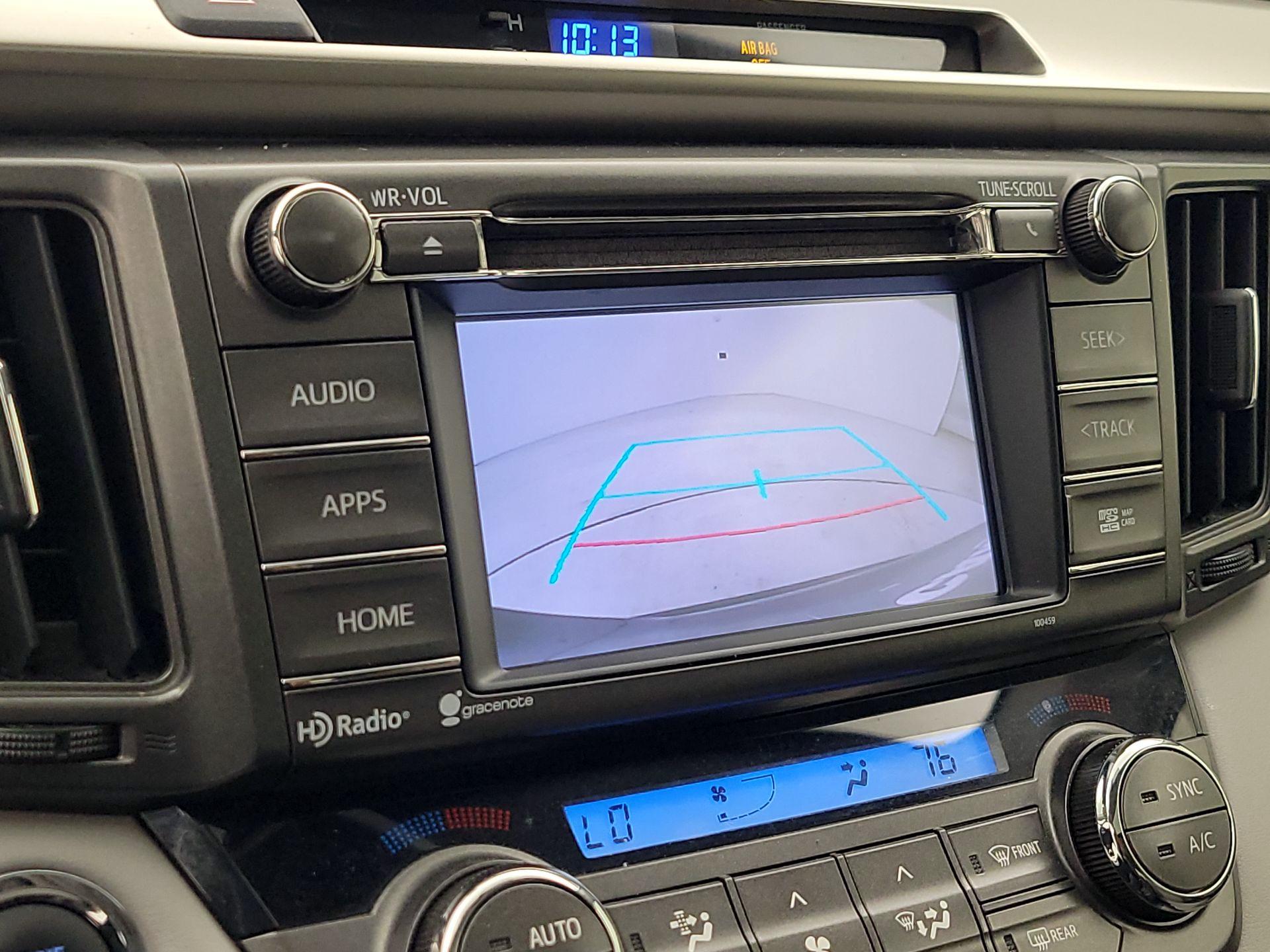 Thumbnail: 2015 Toyota RAV4 - 14