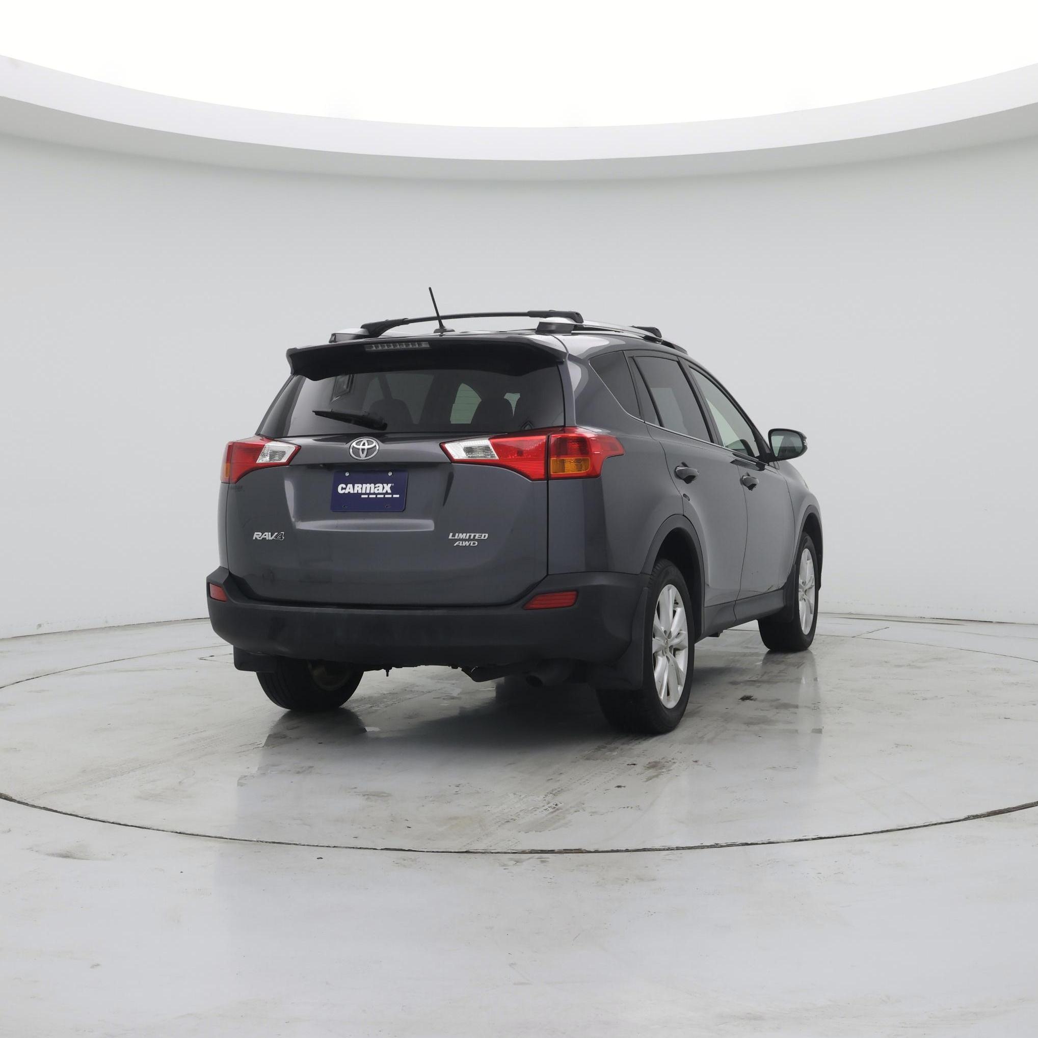 Thumbnail: 2015 Toyota RAV4 - 8