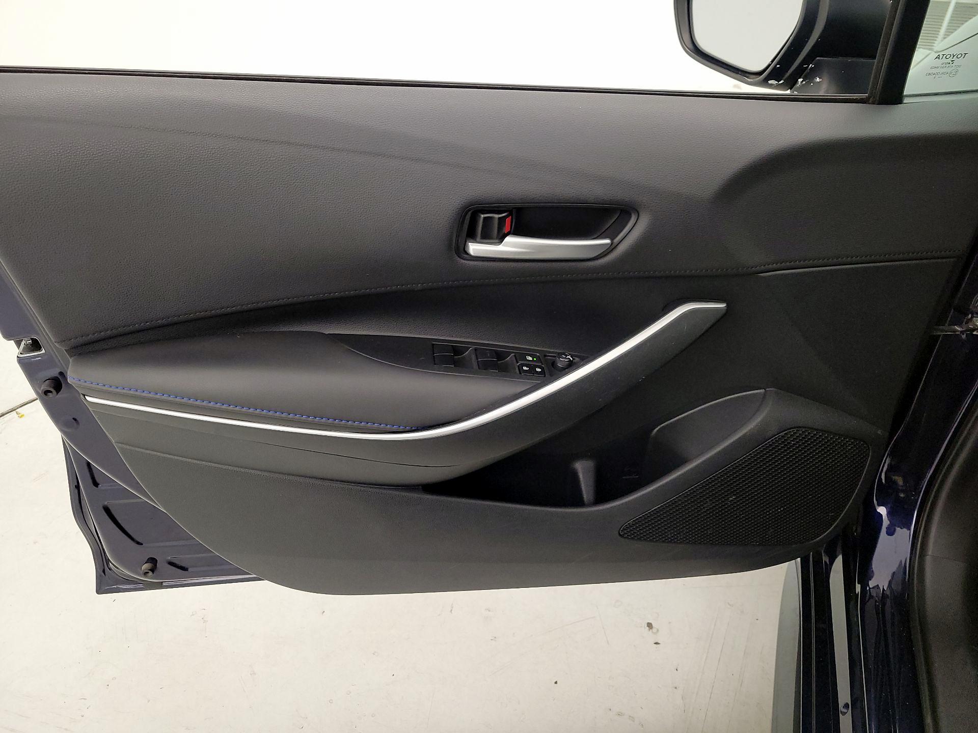 Thumbnail: 2020 Toyota Corolla - 12