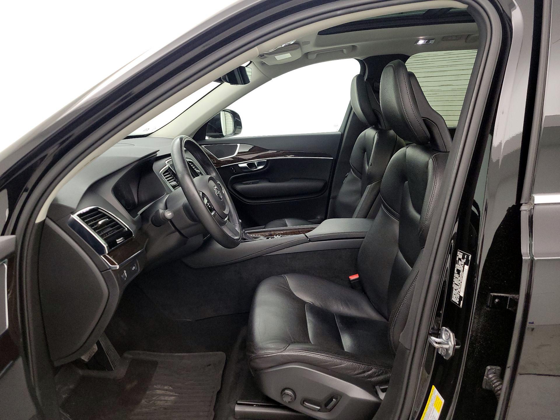 Thumbnail: 2017 Volvo XC90 - 11