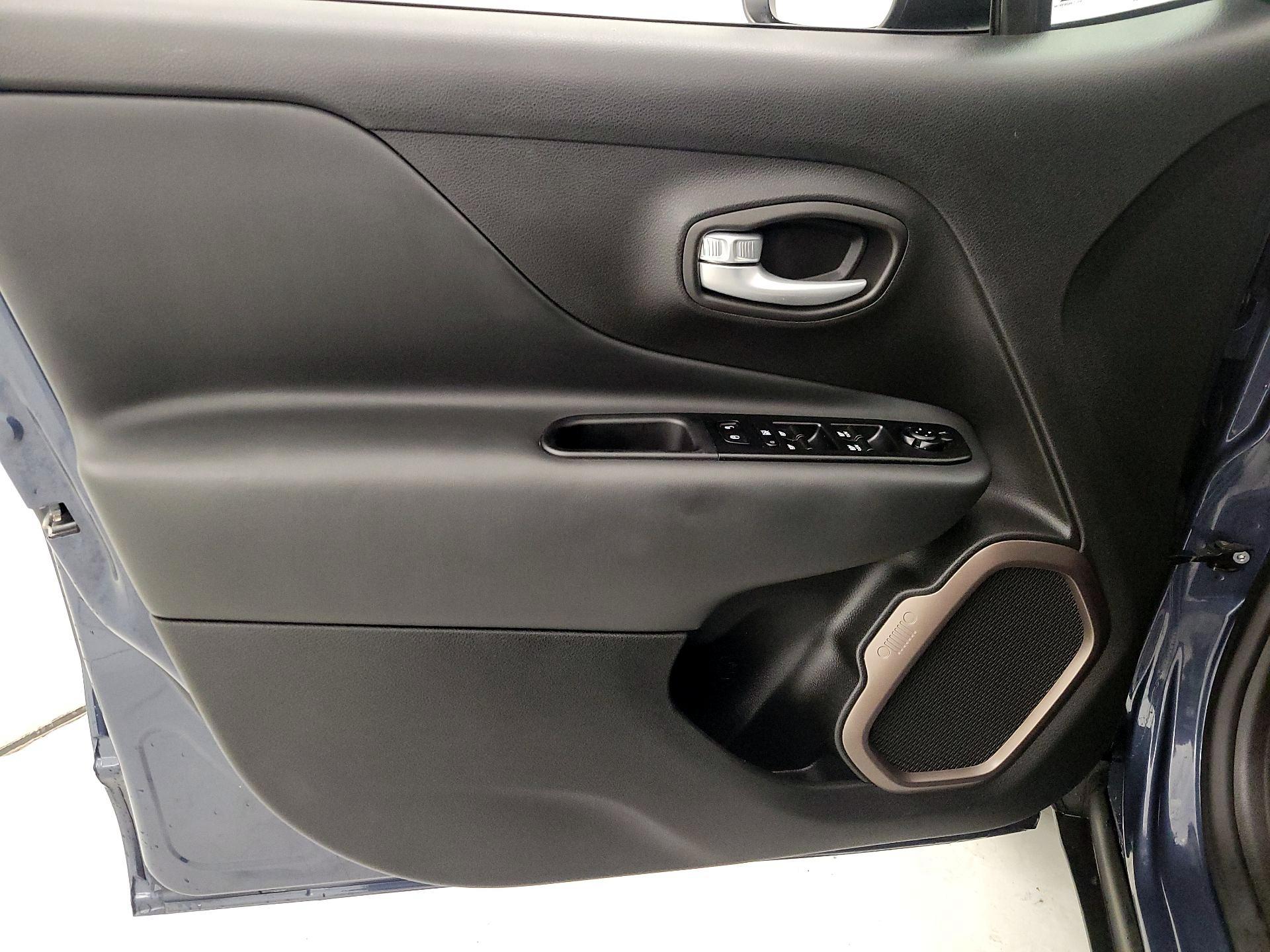 Thumbnail: 2023 Jeep Renegade - 12