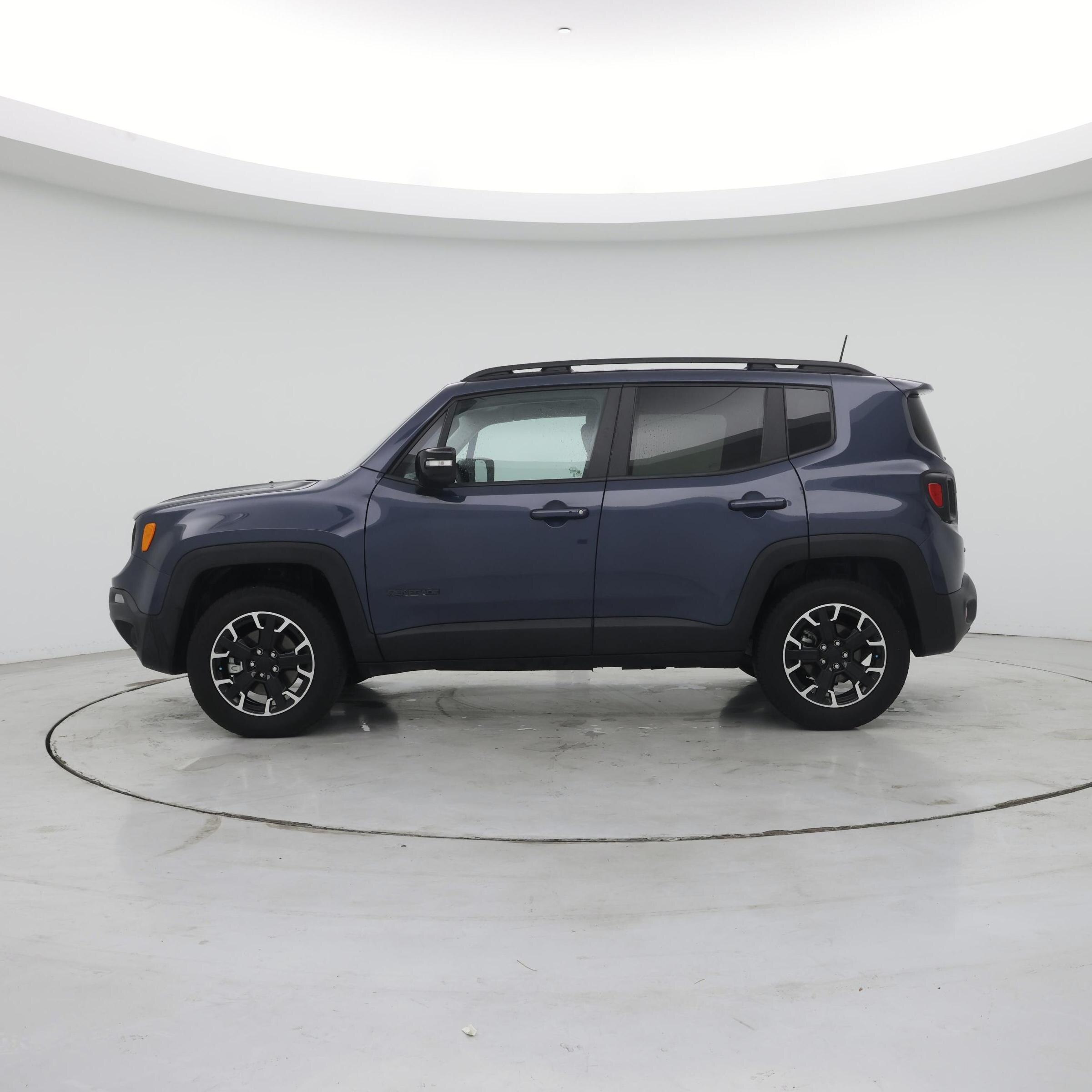 Thumbnail: 2023 Jeep Renegade - 3