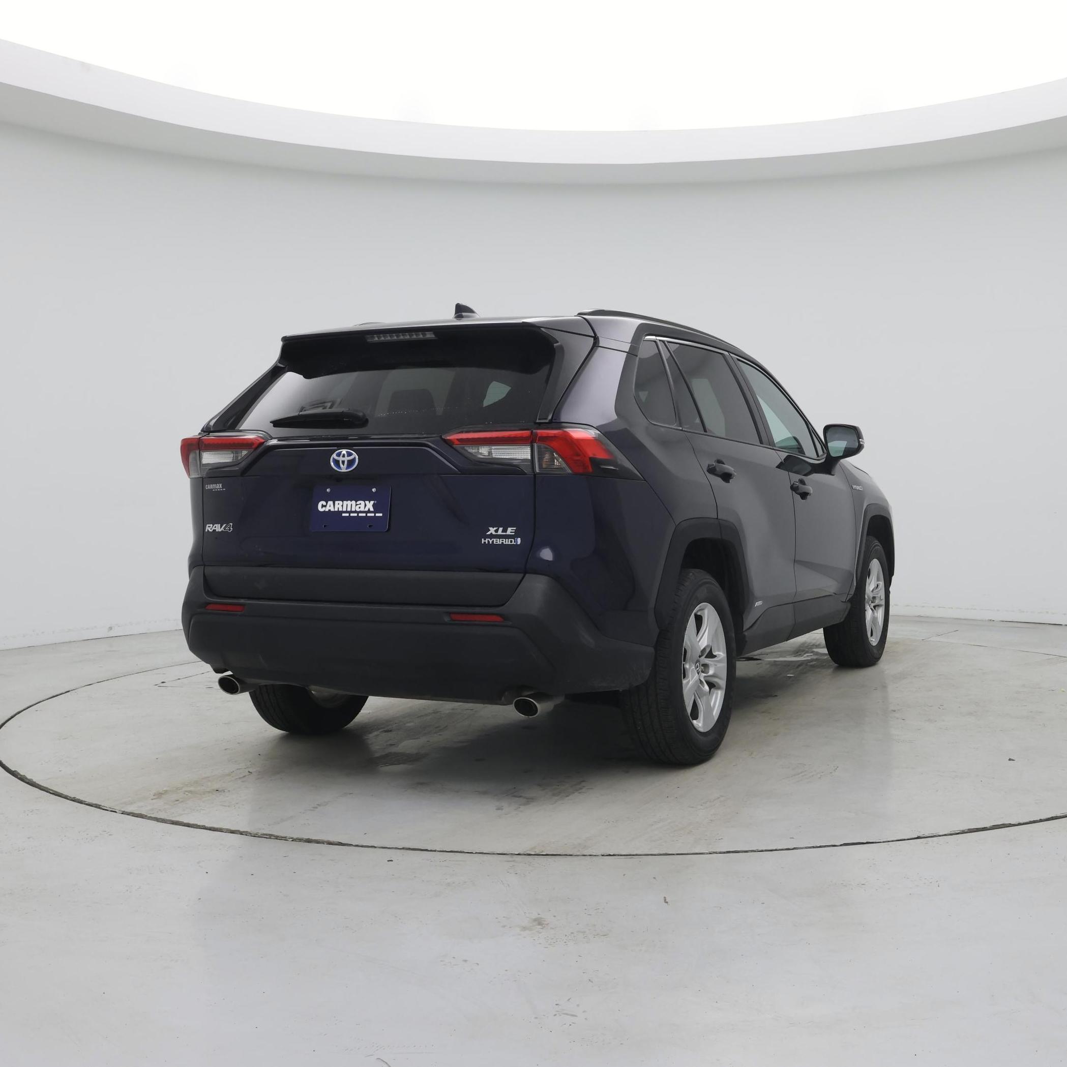 Thumbnail: 2019 Toyota RAV4 - 8