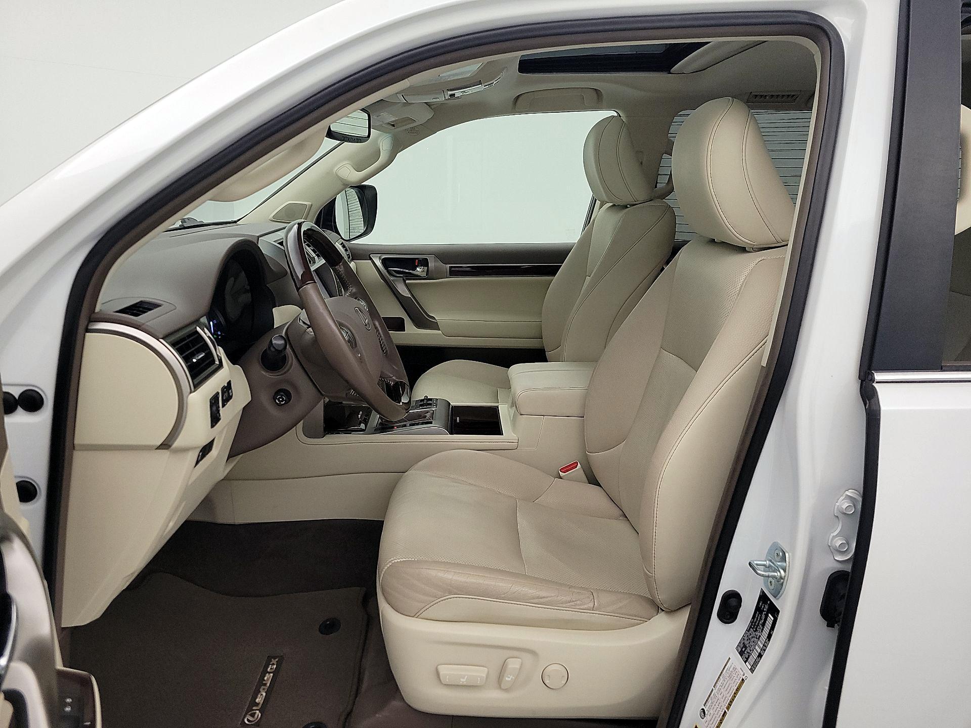 Thumbnail: 2019 Lexus GX - 11