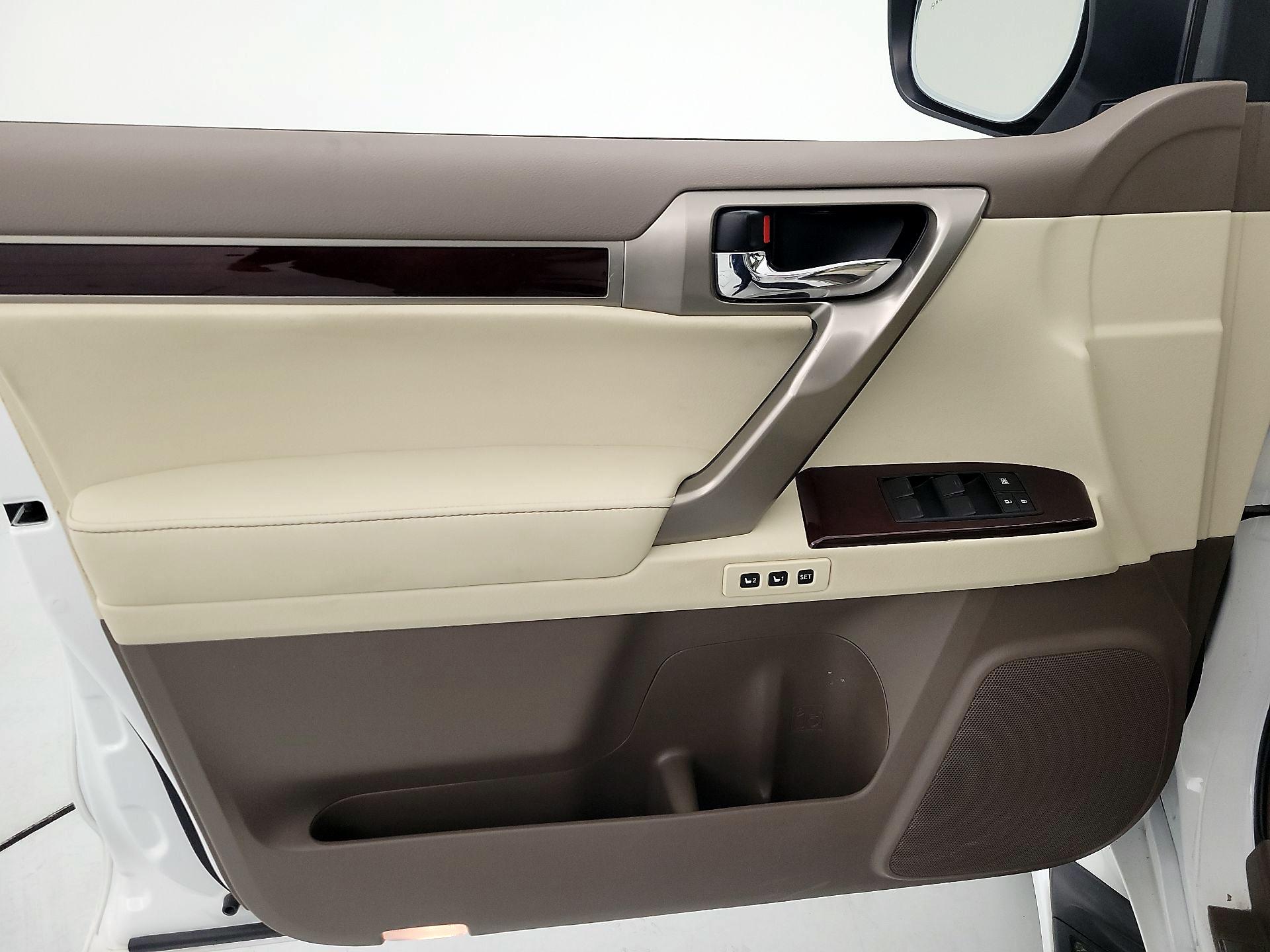 Thumbnail: 2019 Lexus GX - 12