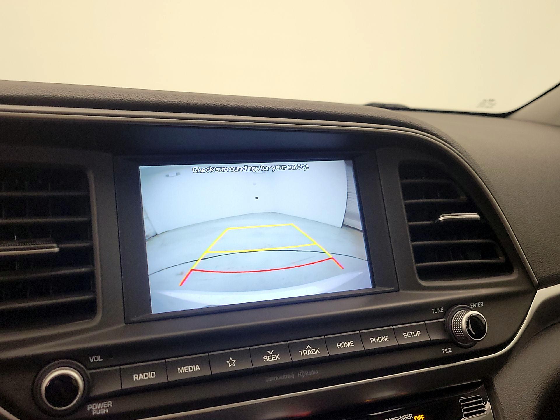 Thumbnail: 2020 Hyundai Elantra - 14