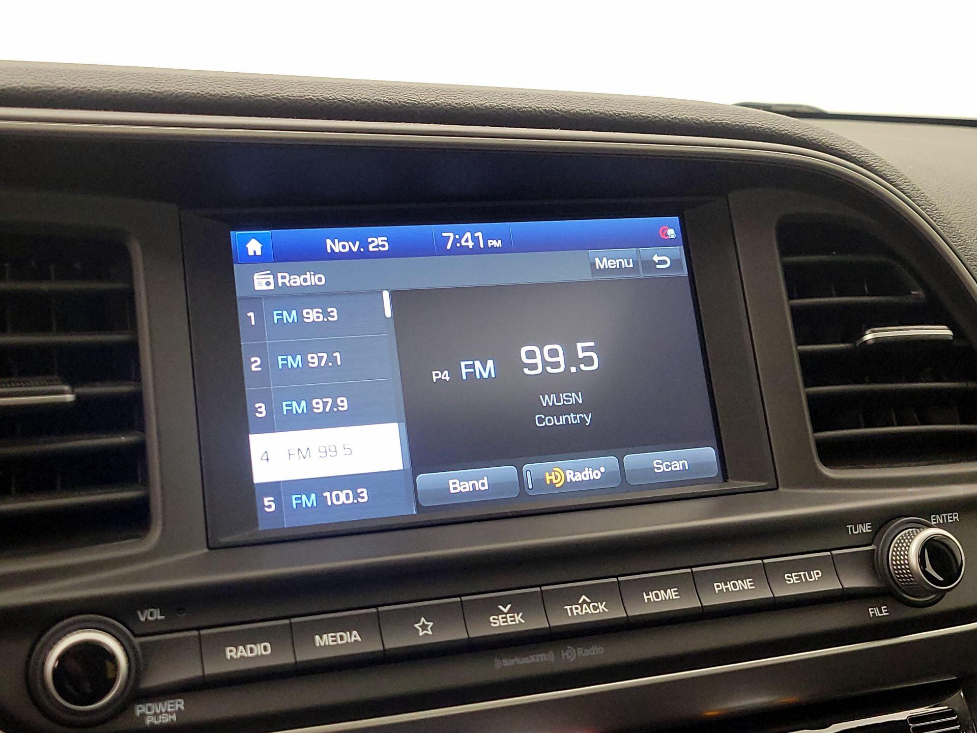 Thumbnail: 2020 Hyundai Elantra - 15