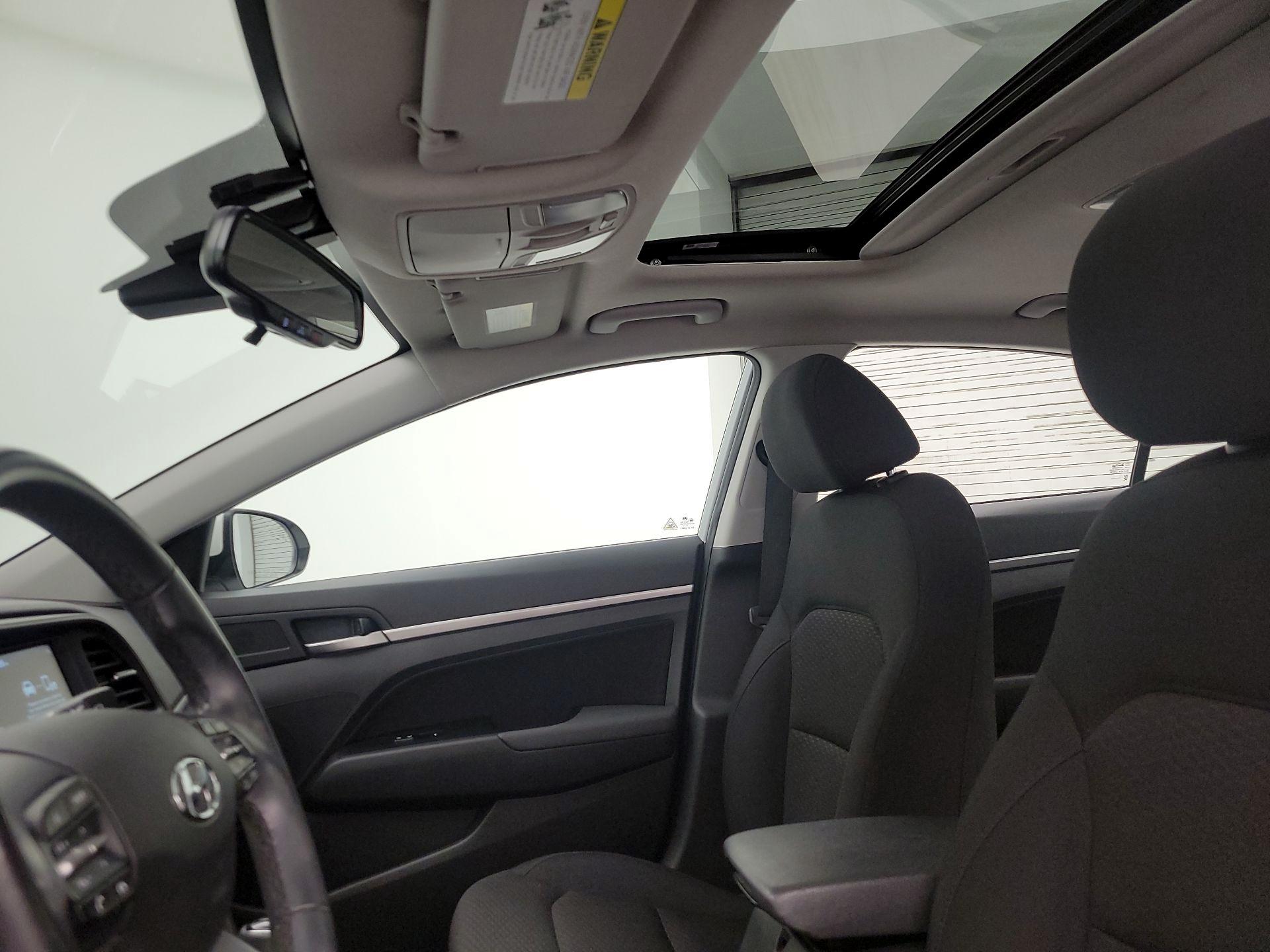 Thumbnail: 2020 Hyundai Elantra - 19