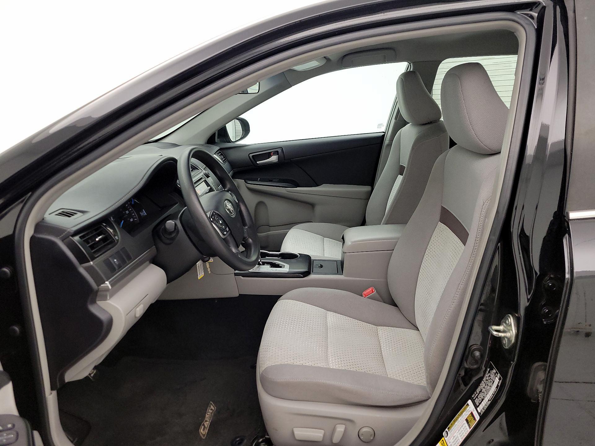 Thumbnail: 2014 Toyota Camry - 11