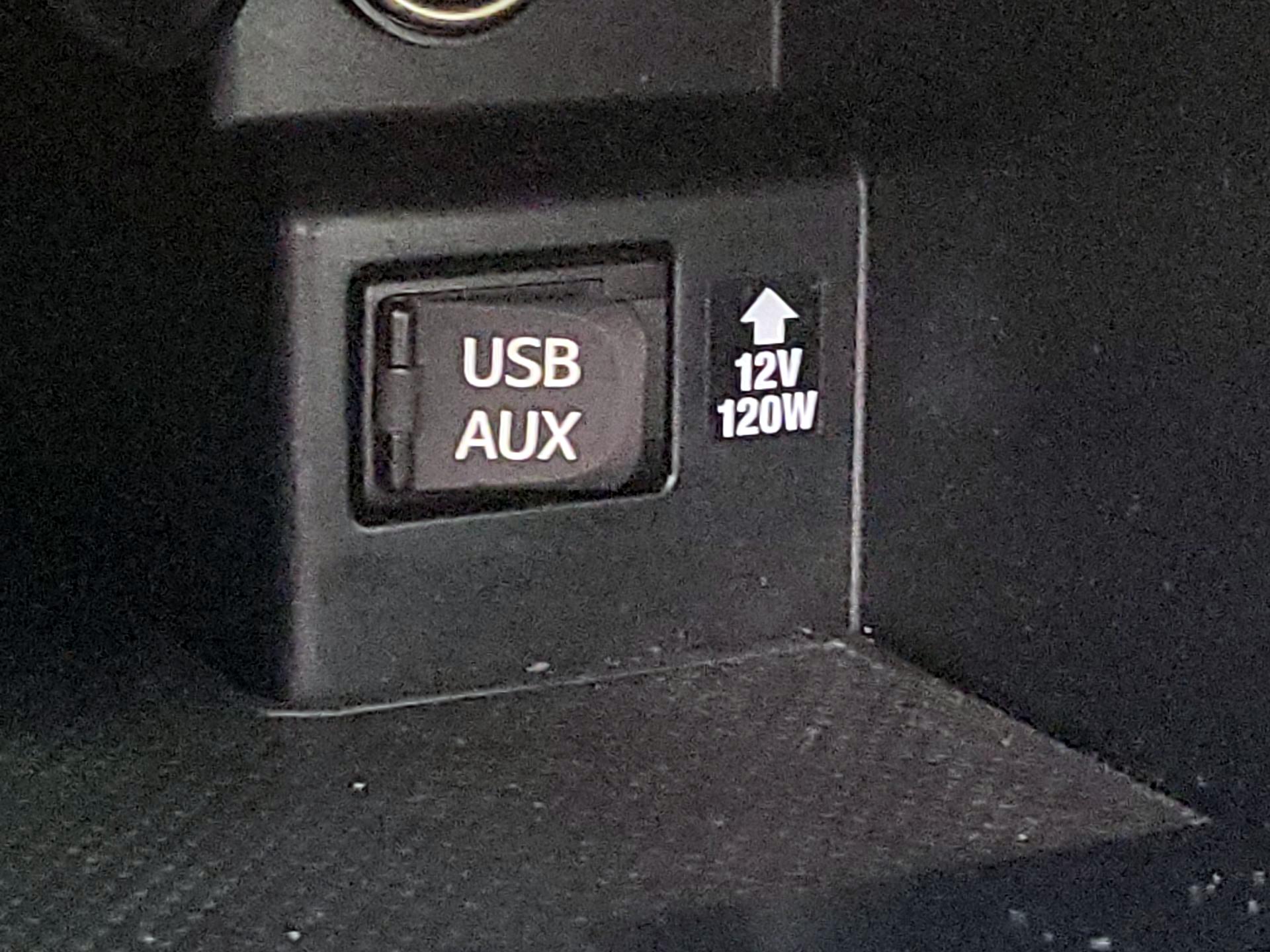 Thumbnail: 2014 Toyota Camry - 18