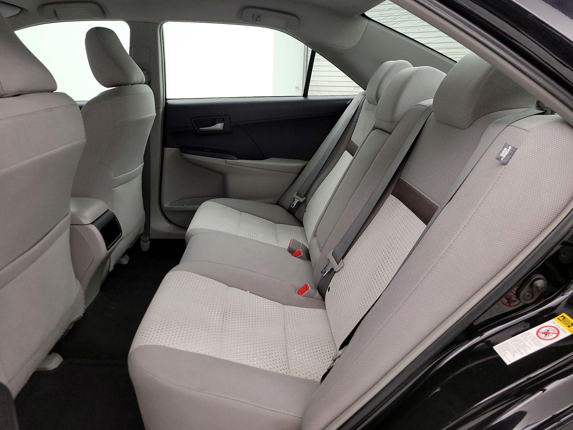 Thumbnail: 2014 Toyota Camry - 19