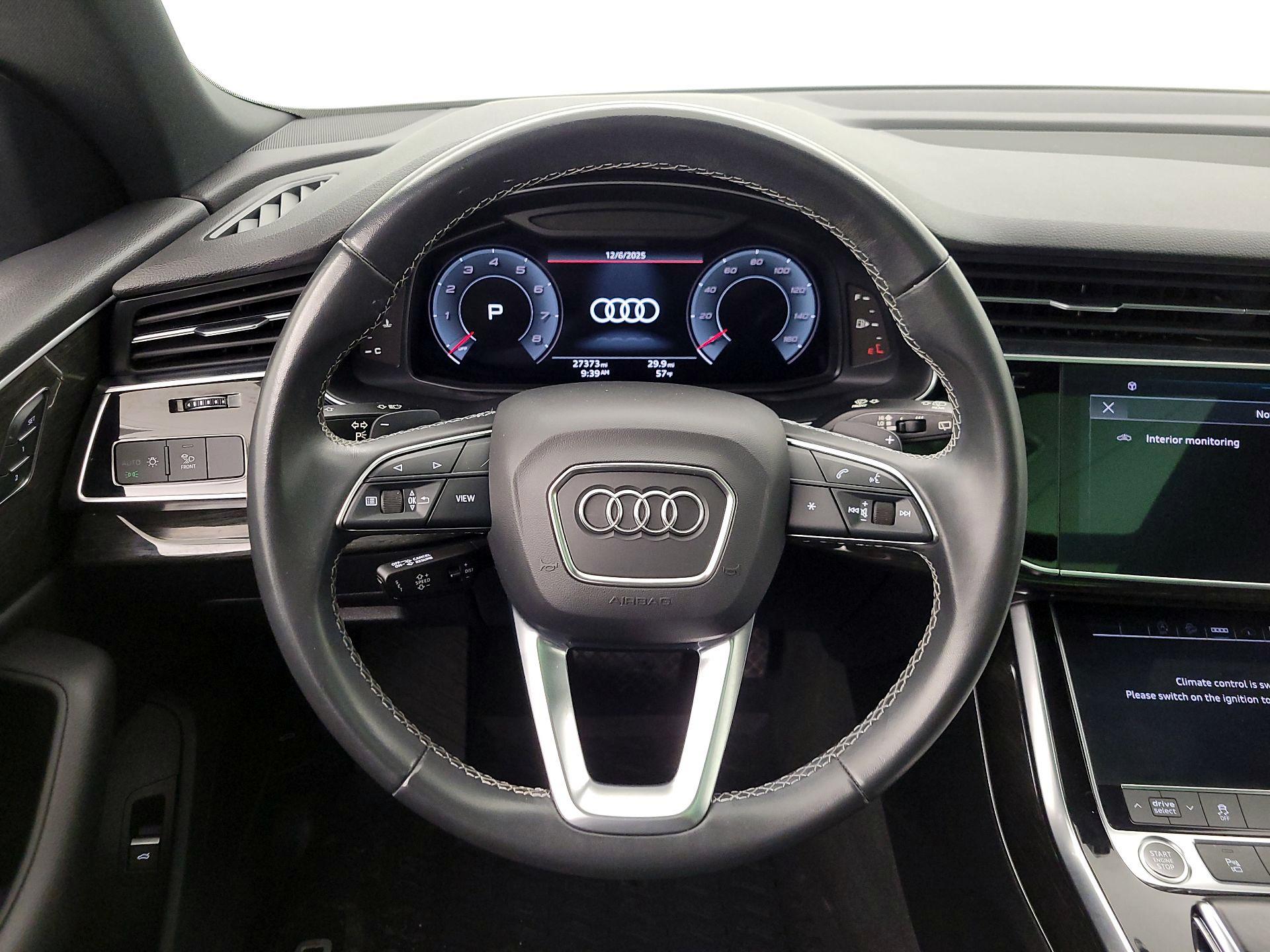 Thumbnail: 2021 Audi Q8 - 10