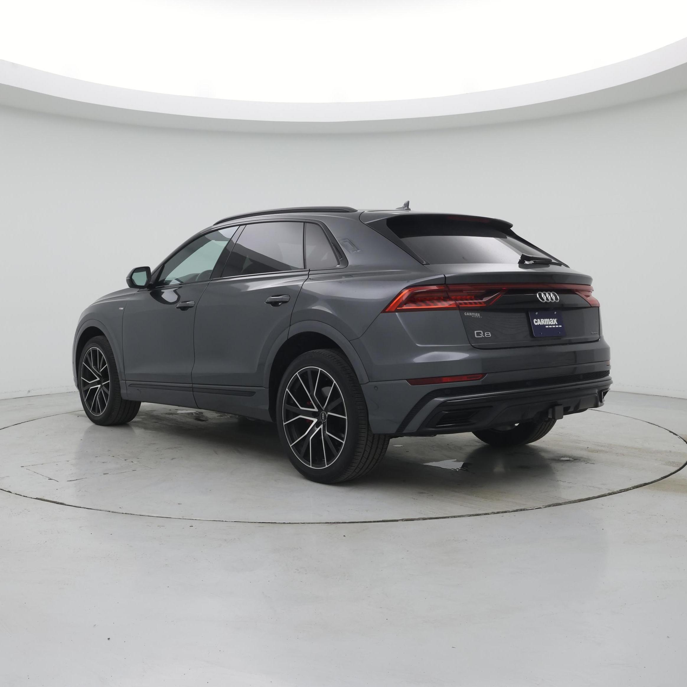 Thumbnail: 2021 Audi Q8 - 2