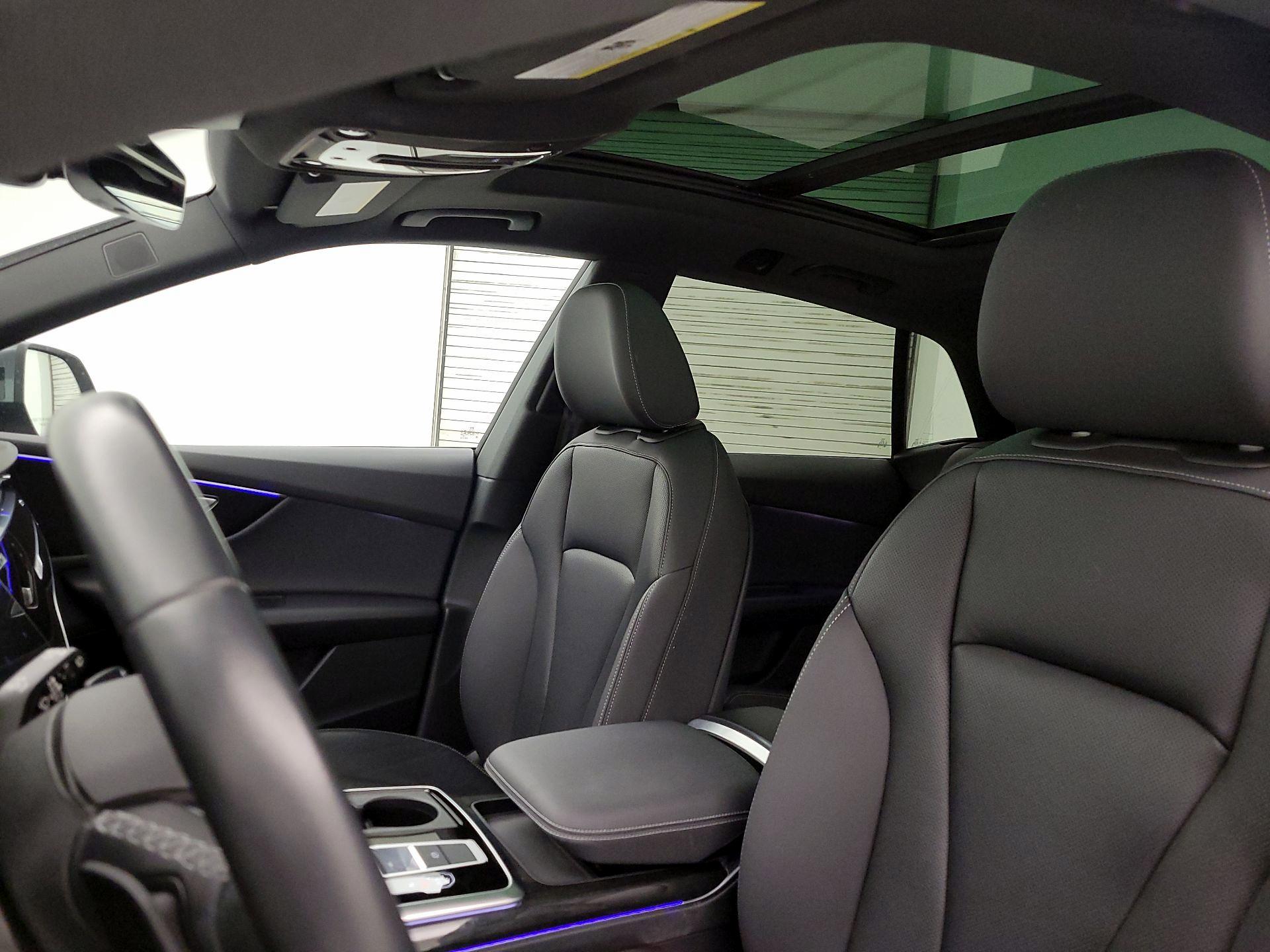 Thumbnail: 2021 Audi Q8 - 20