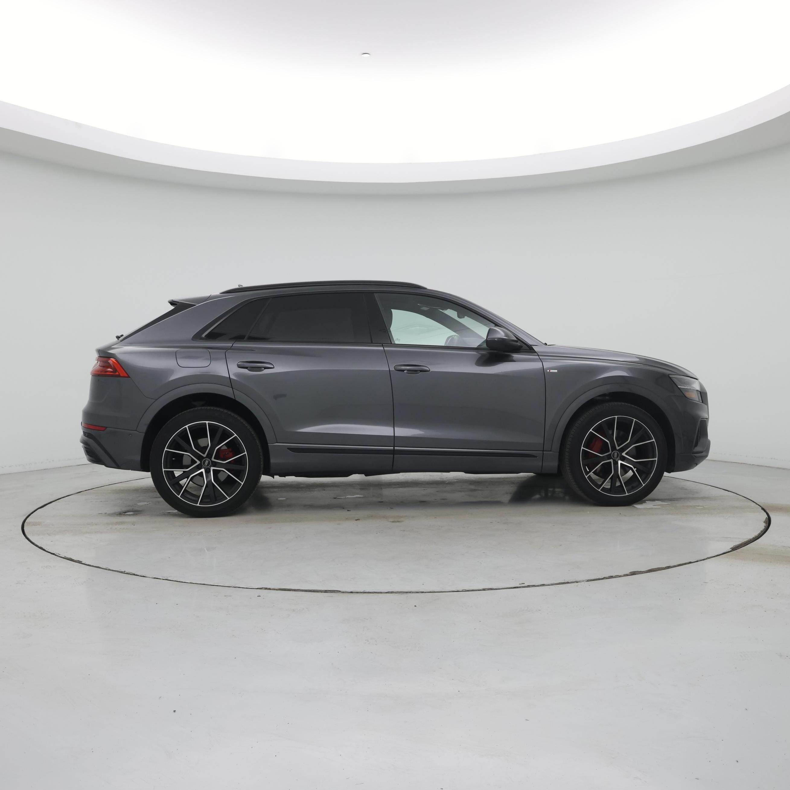 Thumbnail: 2021 Audi Q8 - 7