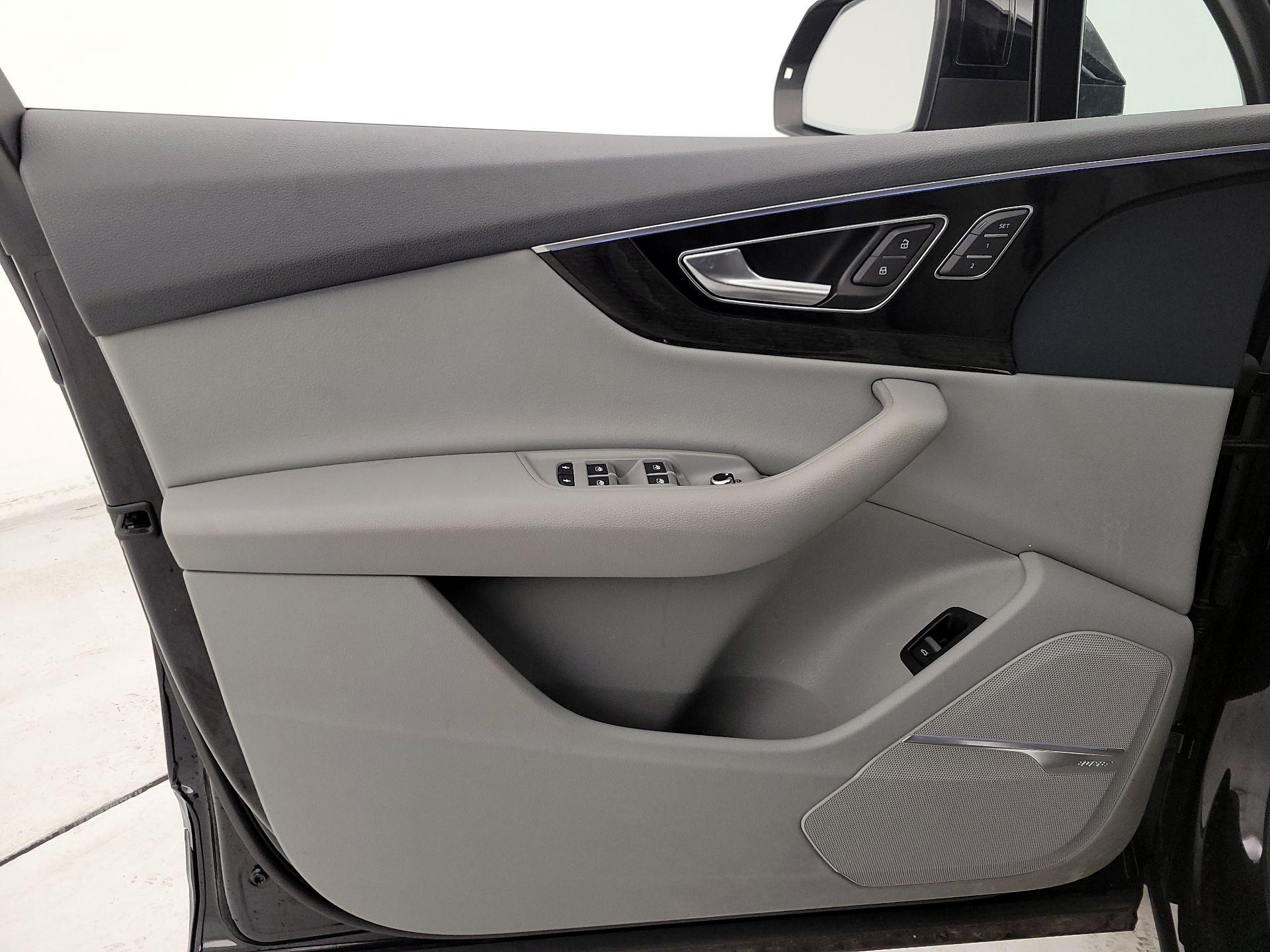 Thumbnail: 2019 Audi Q7 - 12