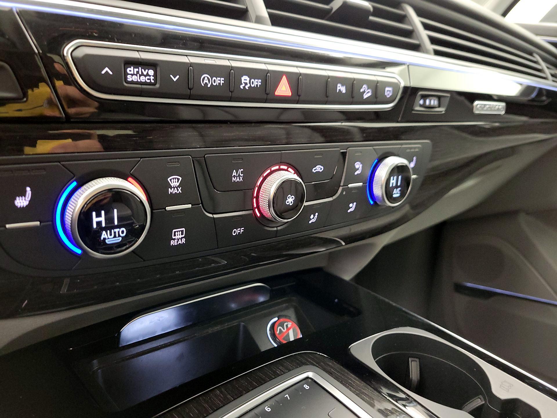 Thumbnail: 2019 Audi Q7 - 17