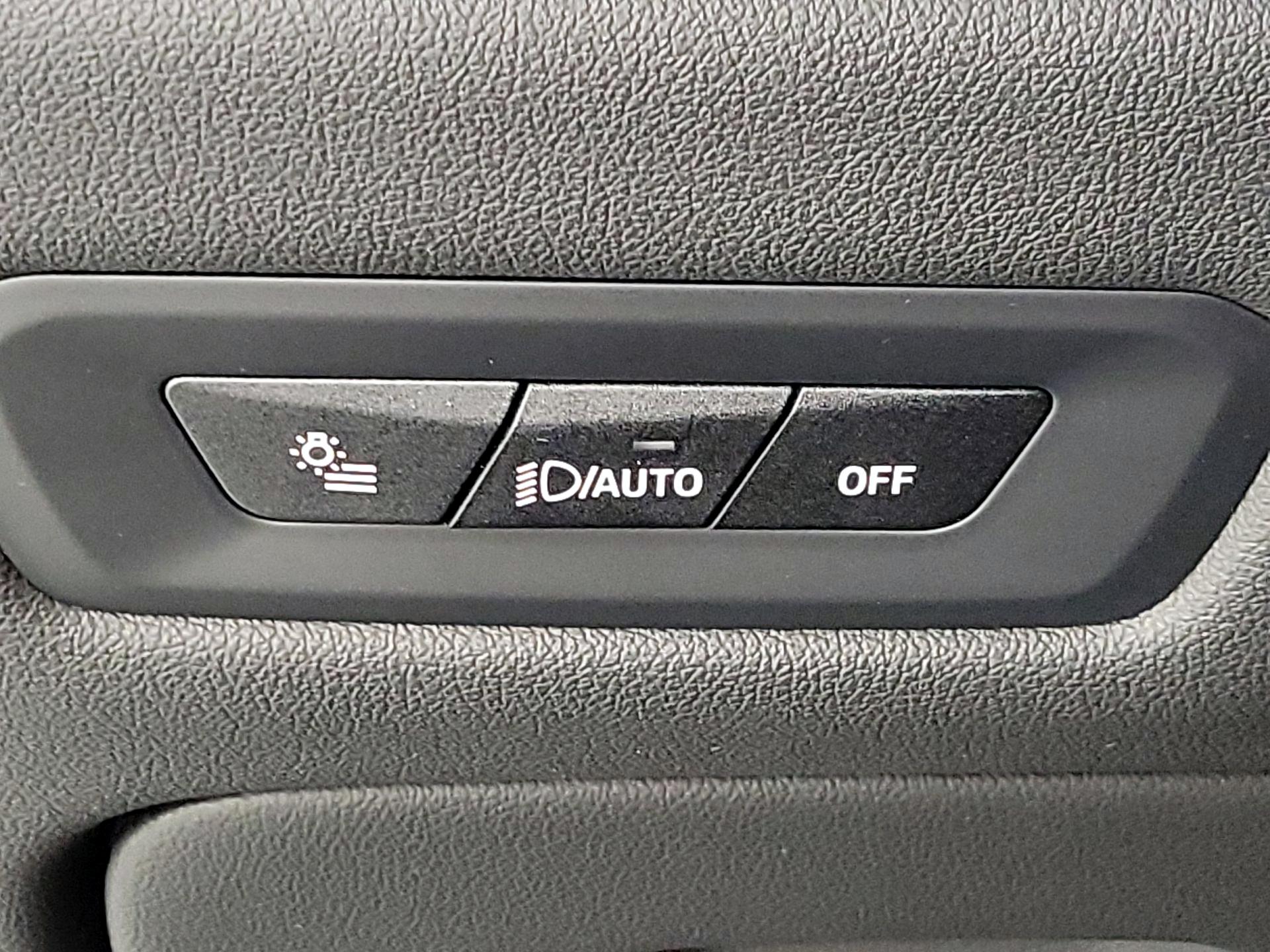 Thumbnail: 2024 BMW X6 - 13