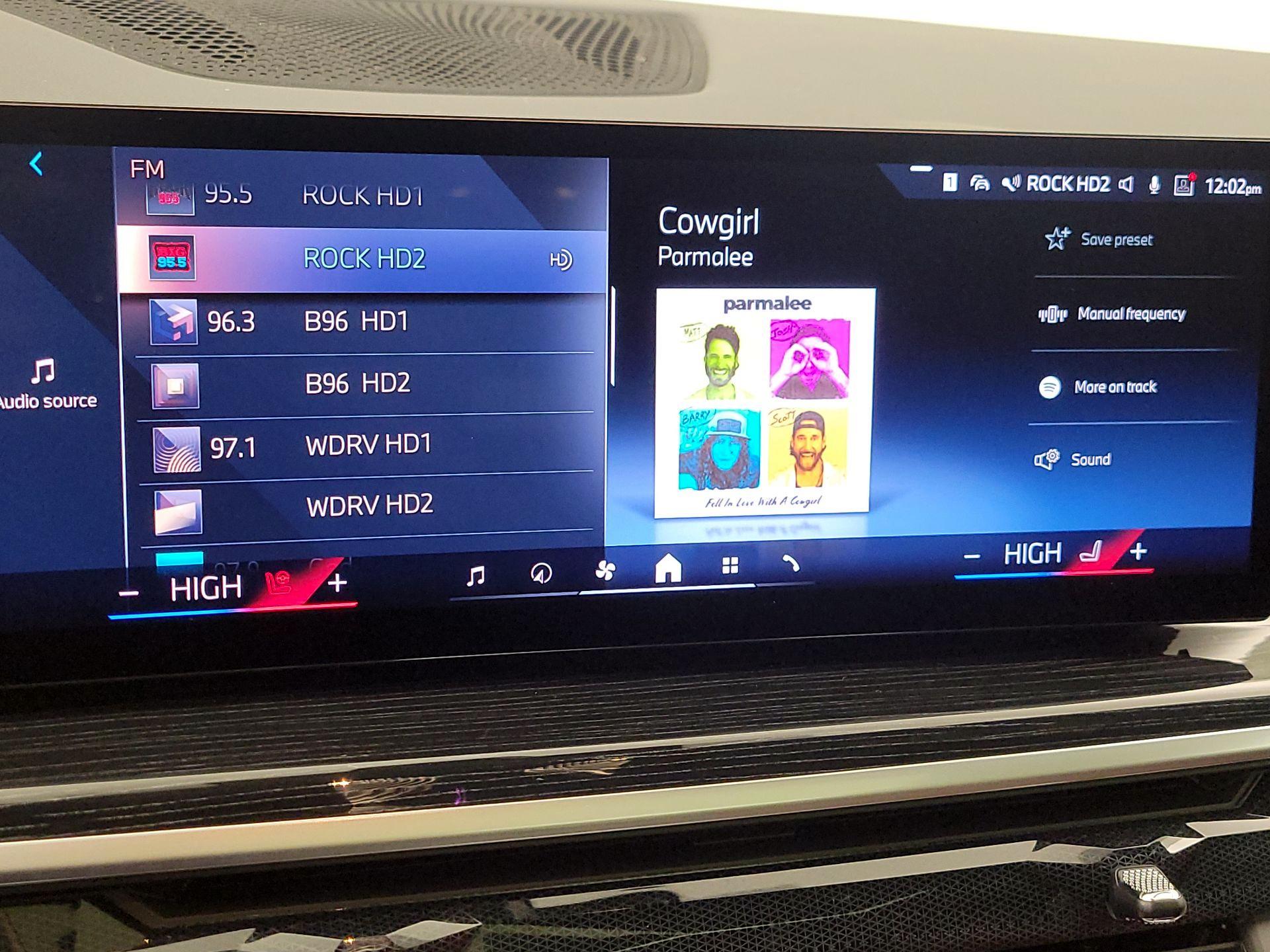 Thumbnail: 2024 BMW X6 - 16