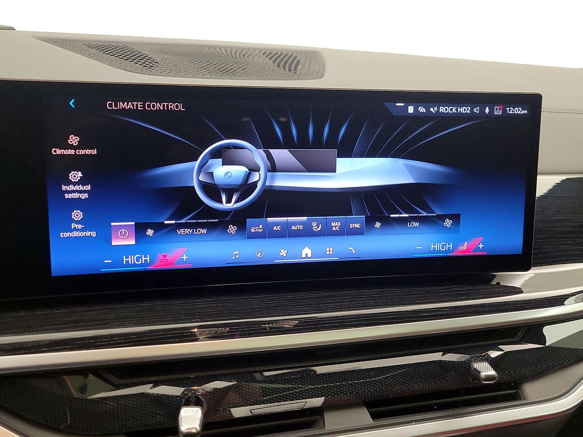 Thumbnail: 2024 BMW X6 - 17