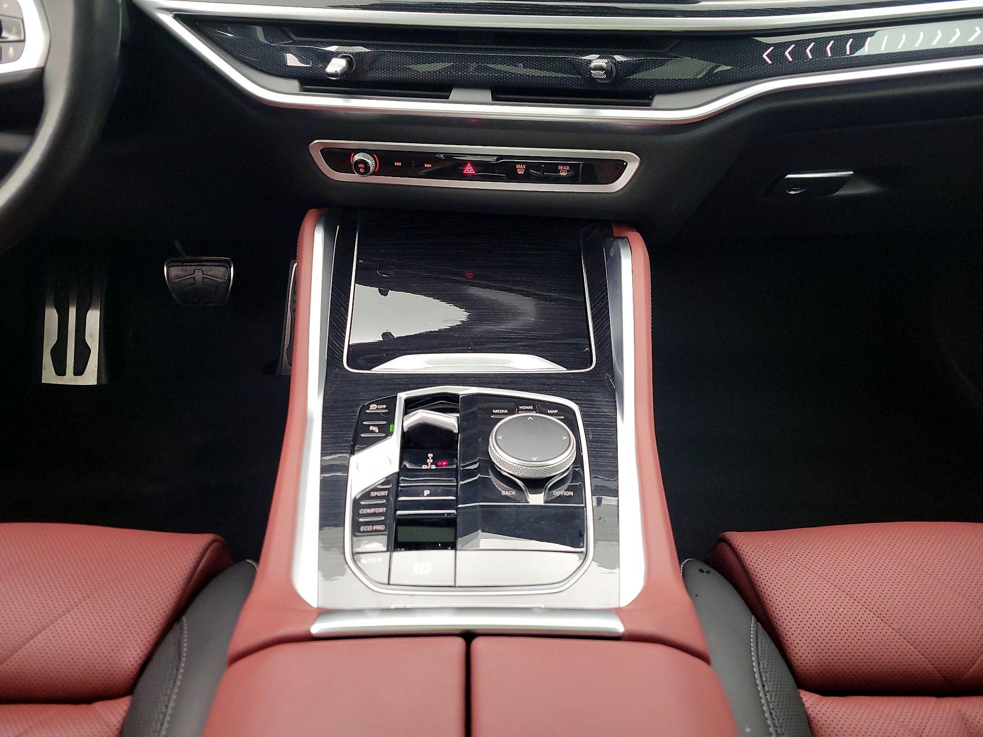 Thumbnail: 2024 BMW X6 - 18