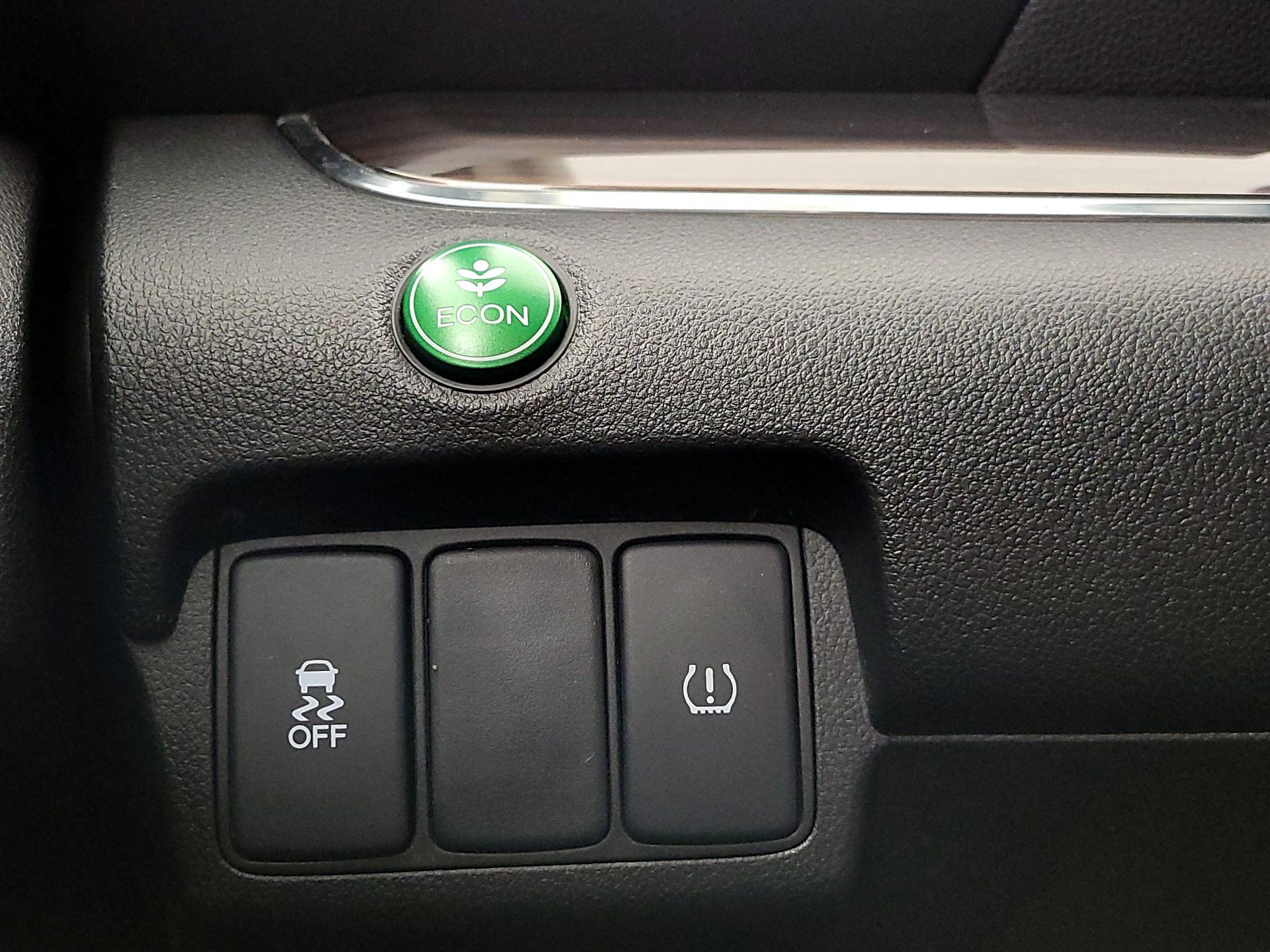 Thumbnail: 2015 Honda CR-V - 13