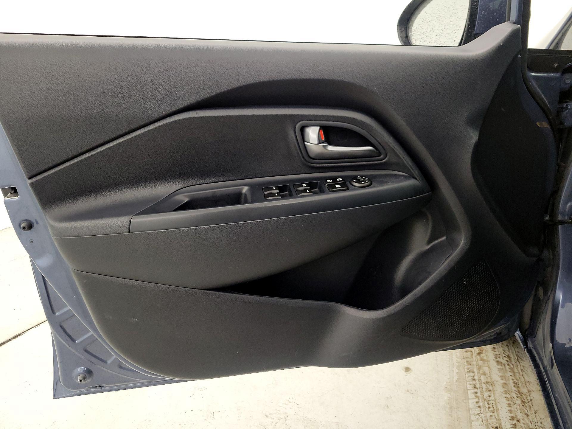 Thumbnail: 2016 Kia Rio - 12