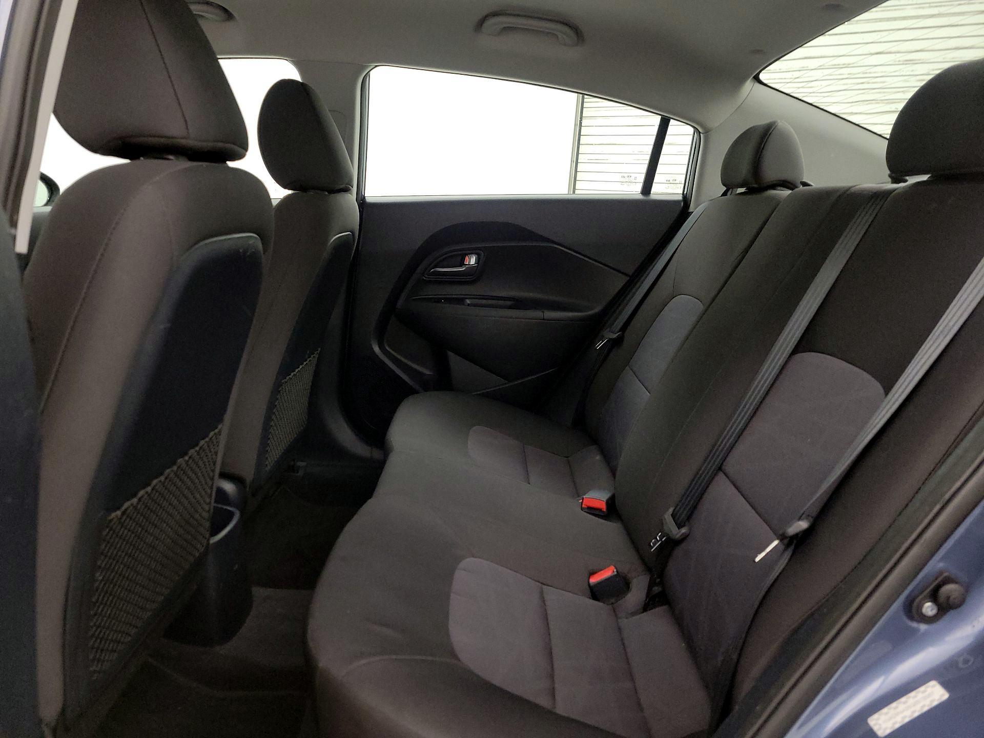 Thumbnail: 2016 Kia Rio - 18