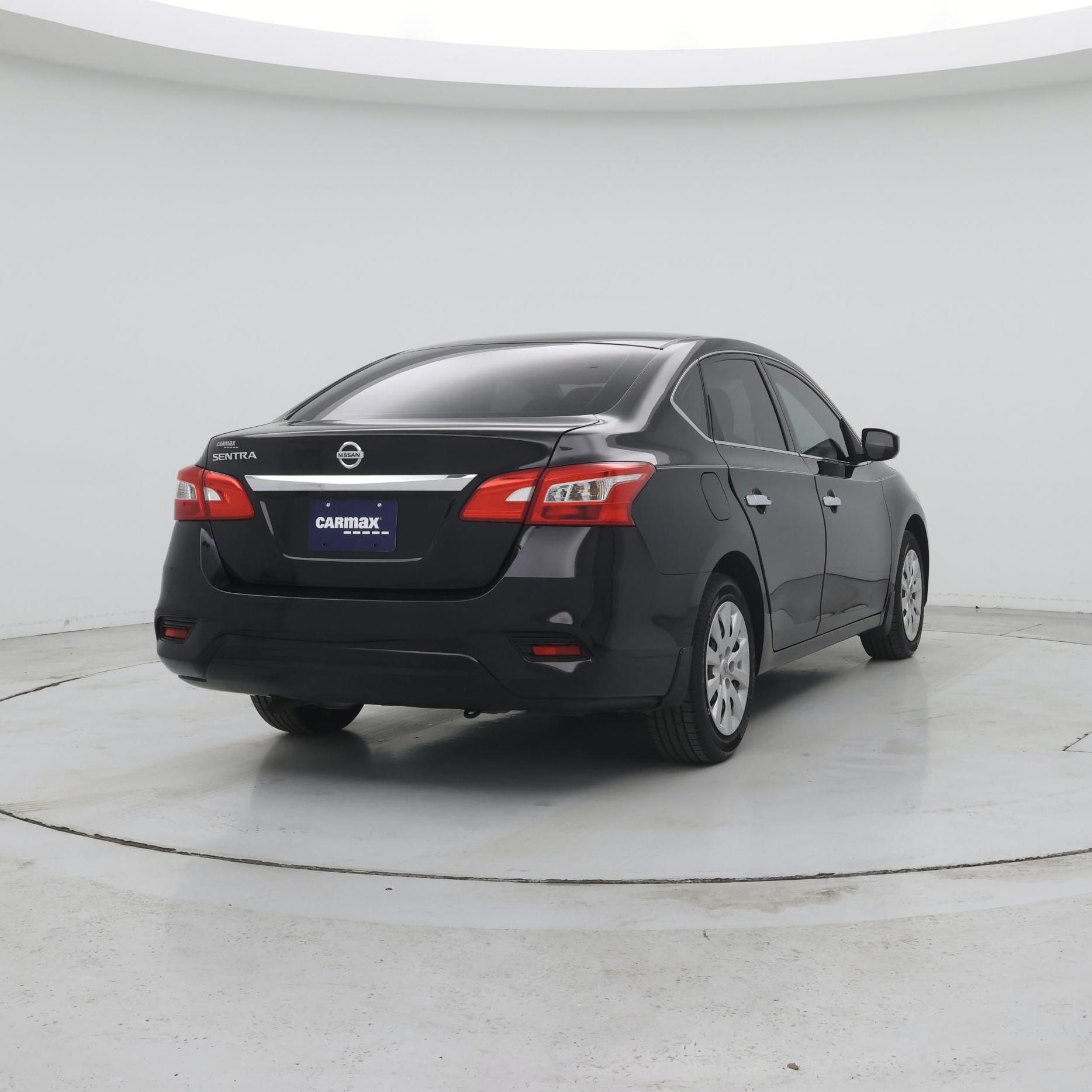 Thumbnail: 2019 Nissan Sentra - 8