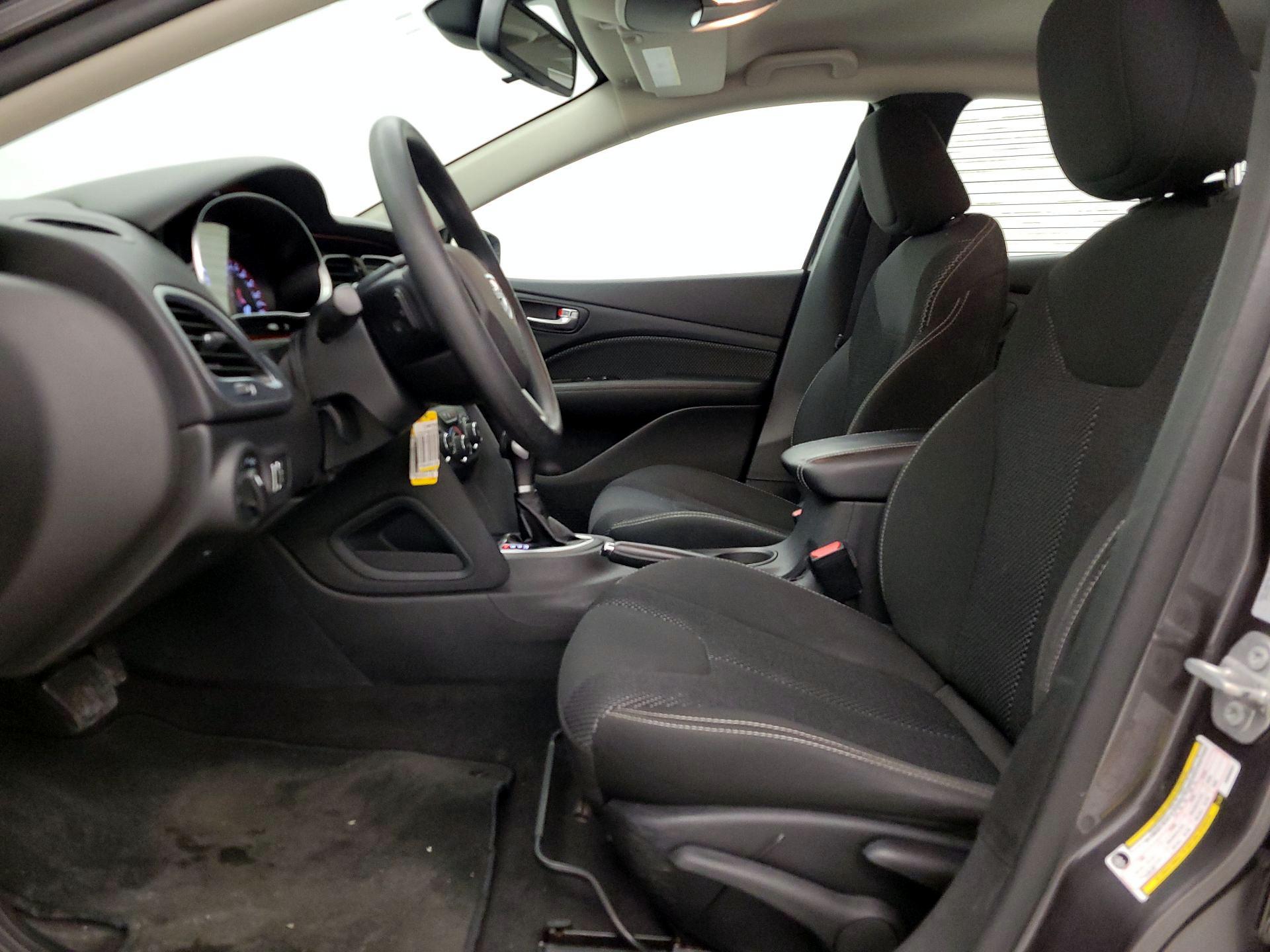 Thumbnail: 2016 Dodge Dart - 11