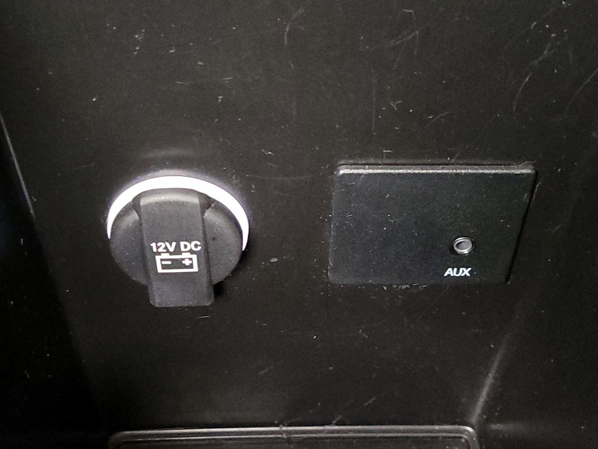 Thumbnail: 2016 Dodge Dart - 17