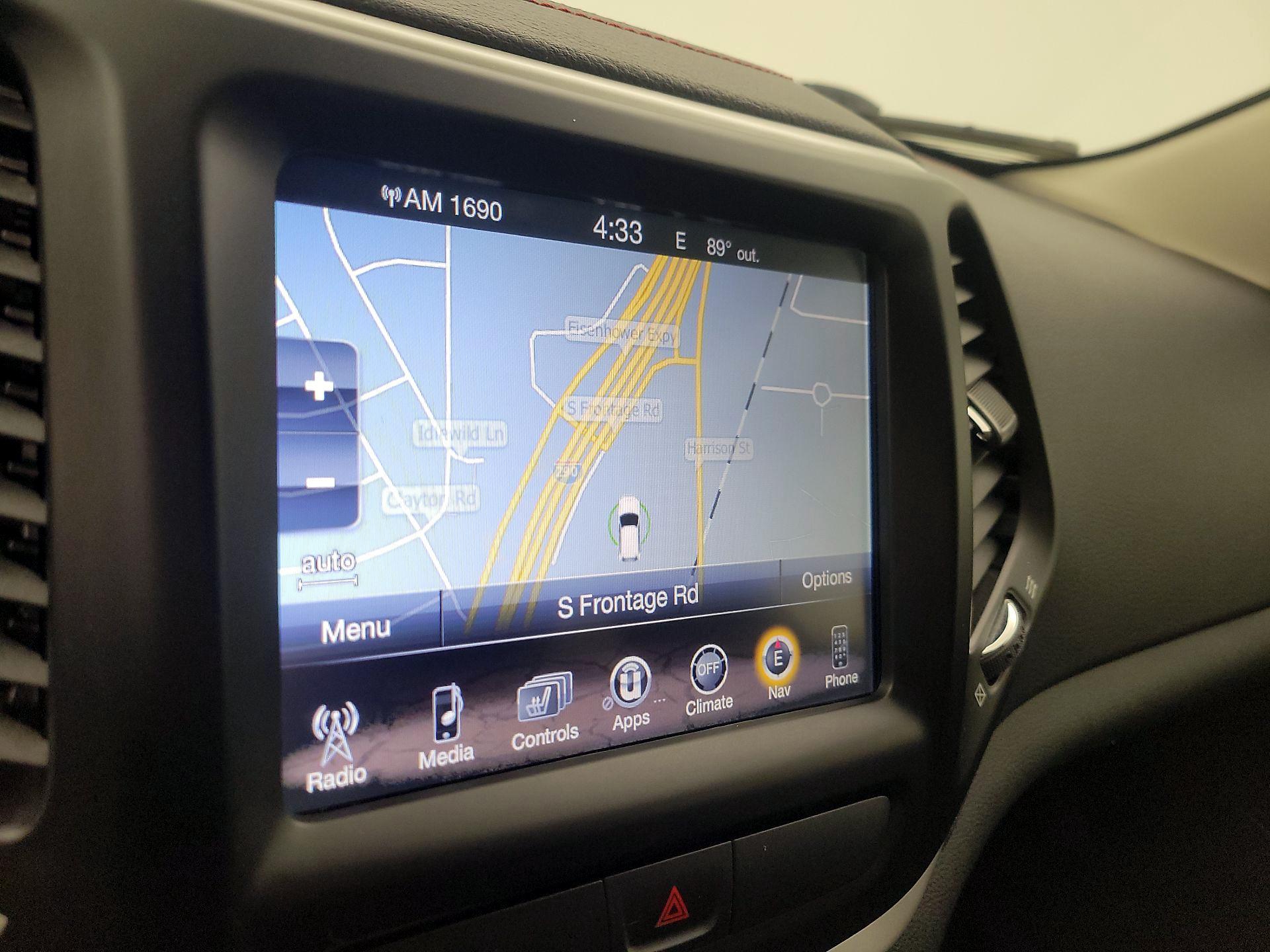 Thumbnail: 2015 Jeep Cherokee - 14