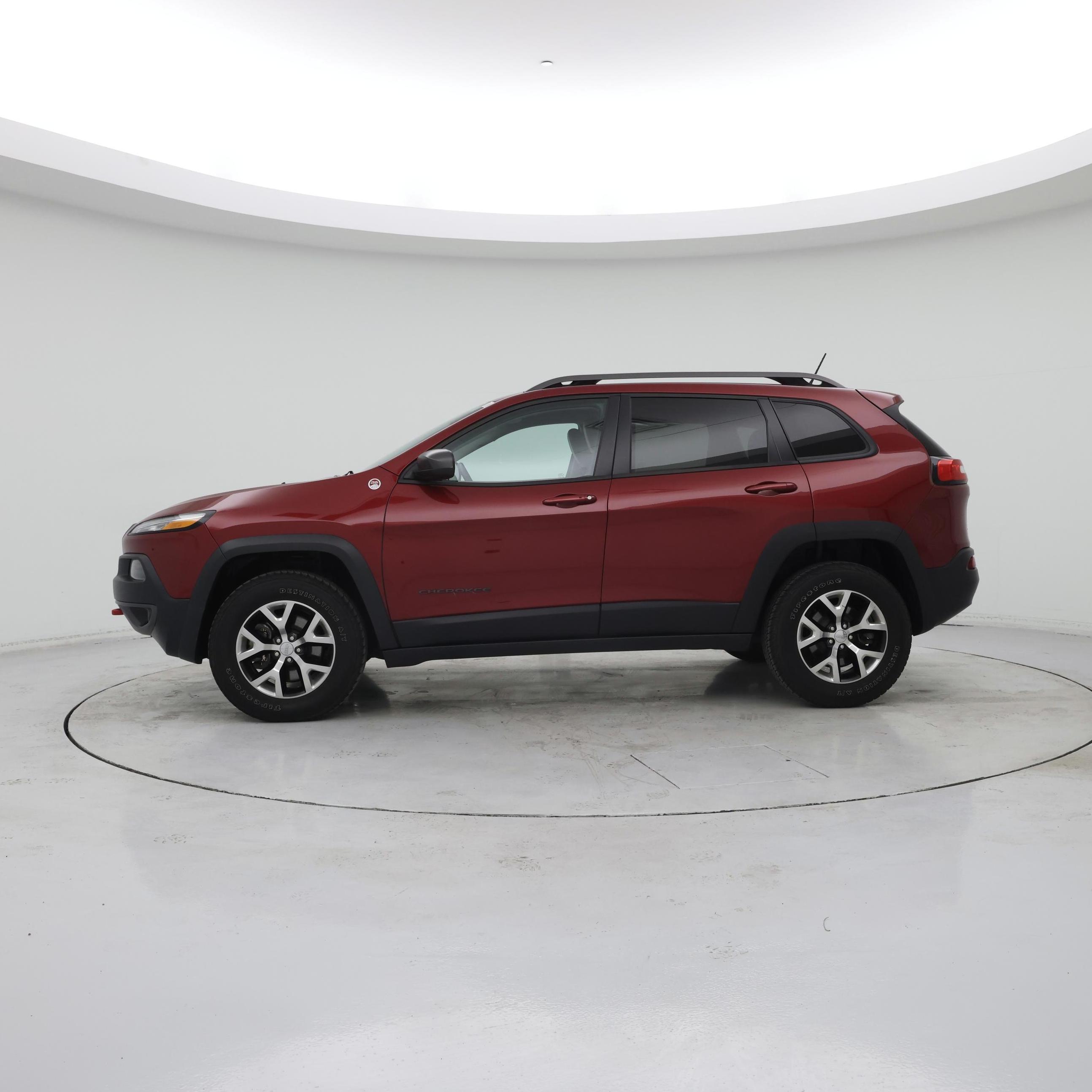 Thumbnail: 2015 Jeep Cherokee - 3