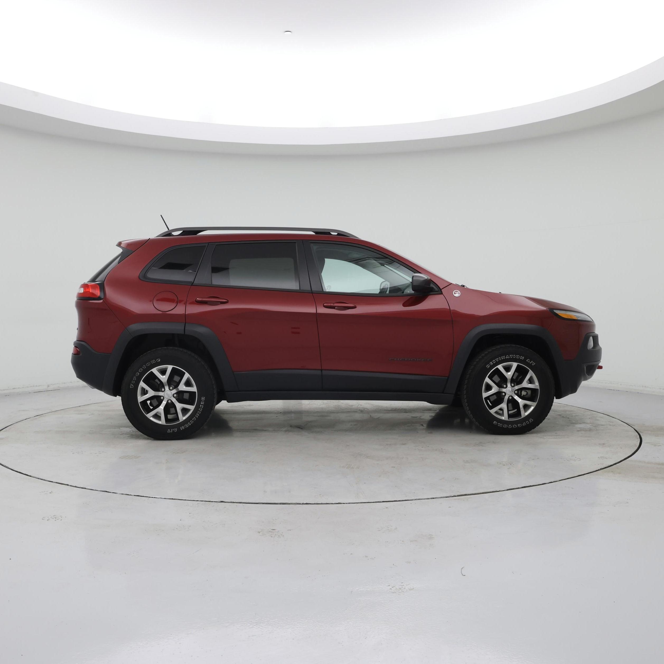 Thumbnail: 2015 Jeep Cherokee - 7