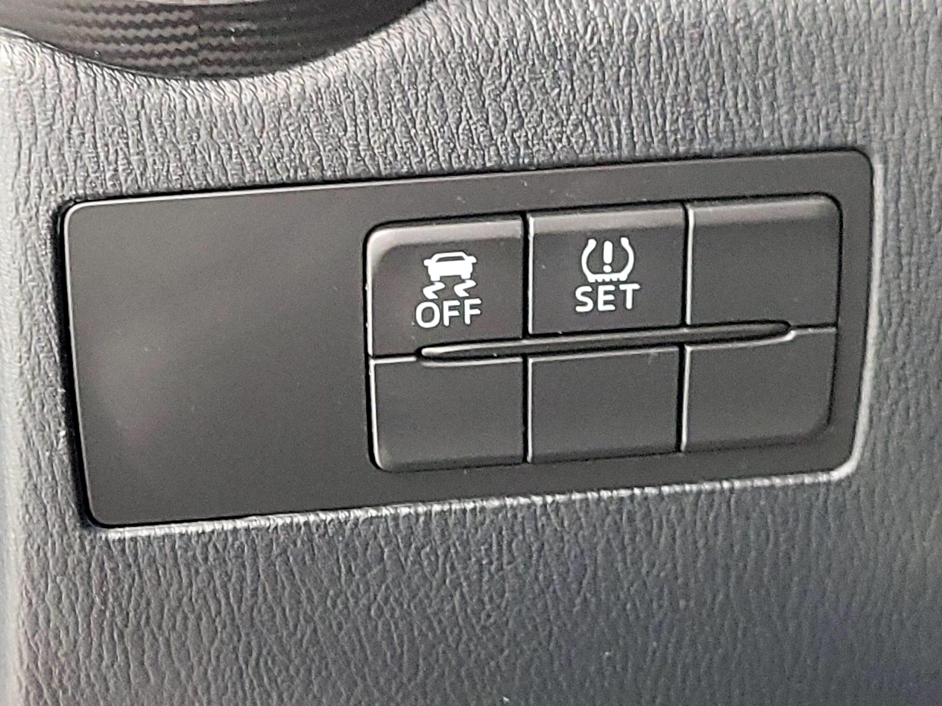 Thumbnail: 2019 Toyota Yaris - 13